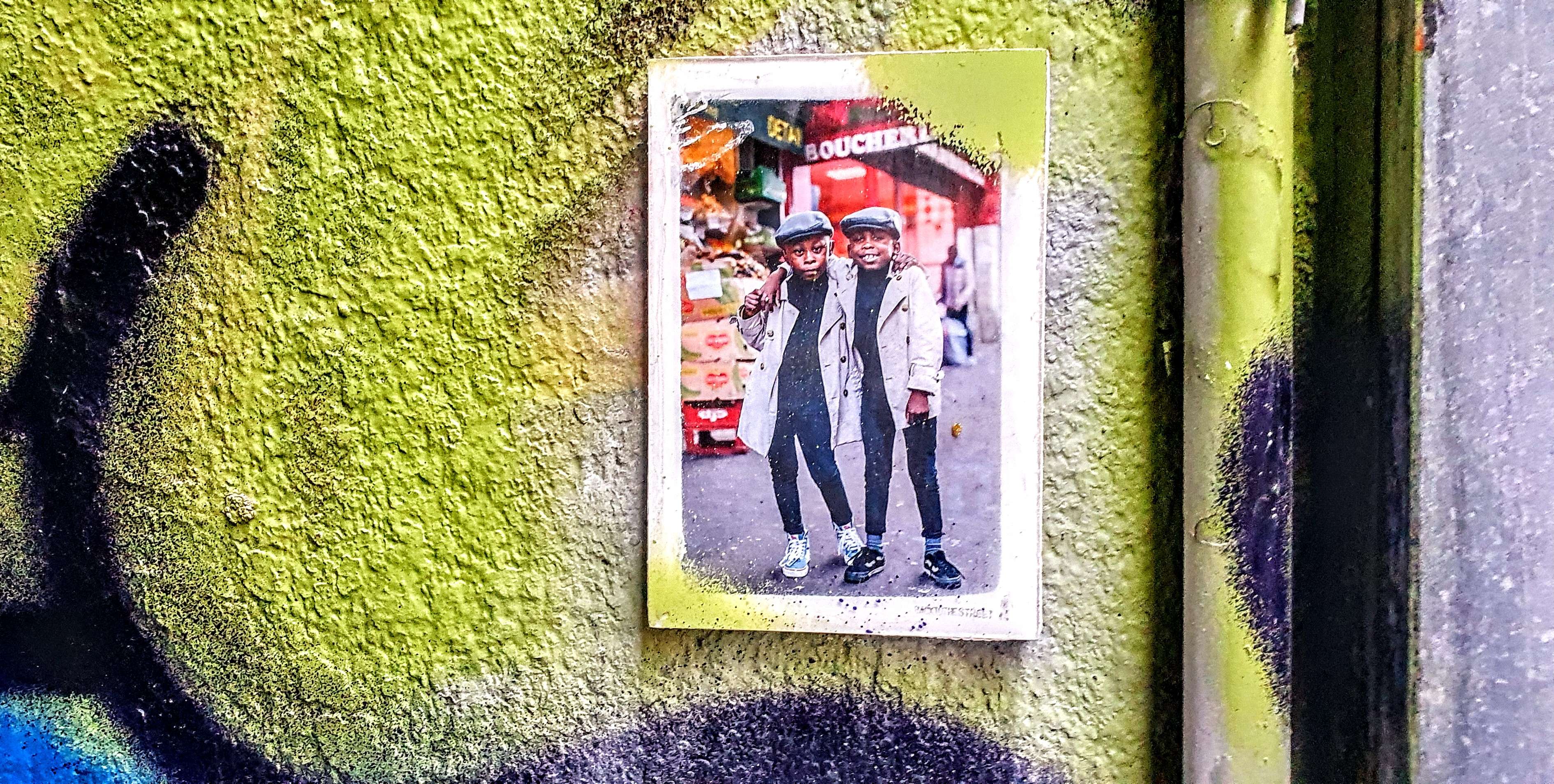 
								Street-art graffiti fresque 
								BackToTheStreet 
									9 Rue du Baudet
									1000
									Bruxelles
									Belgium 
									Pat Finder
								Street-Art-Safari.com
								