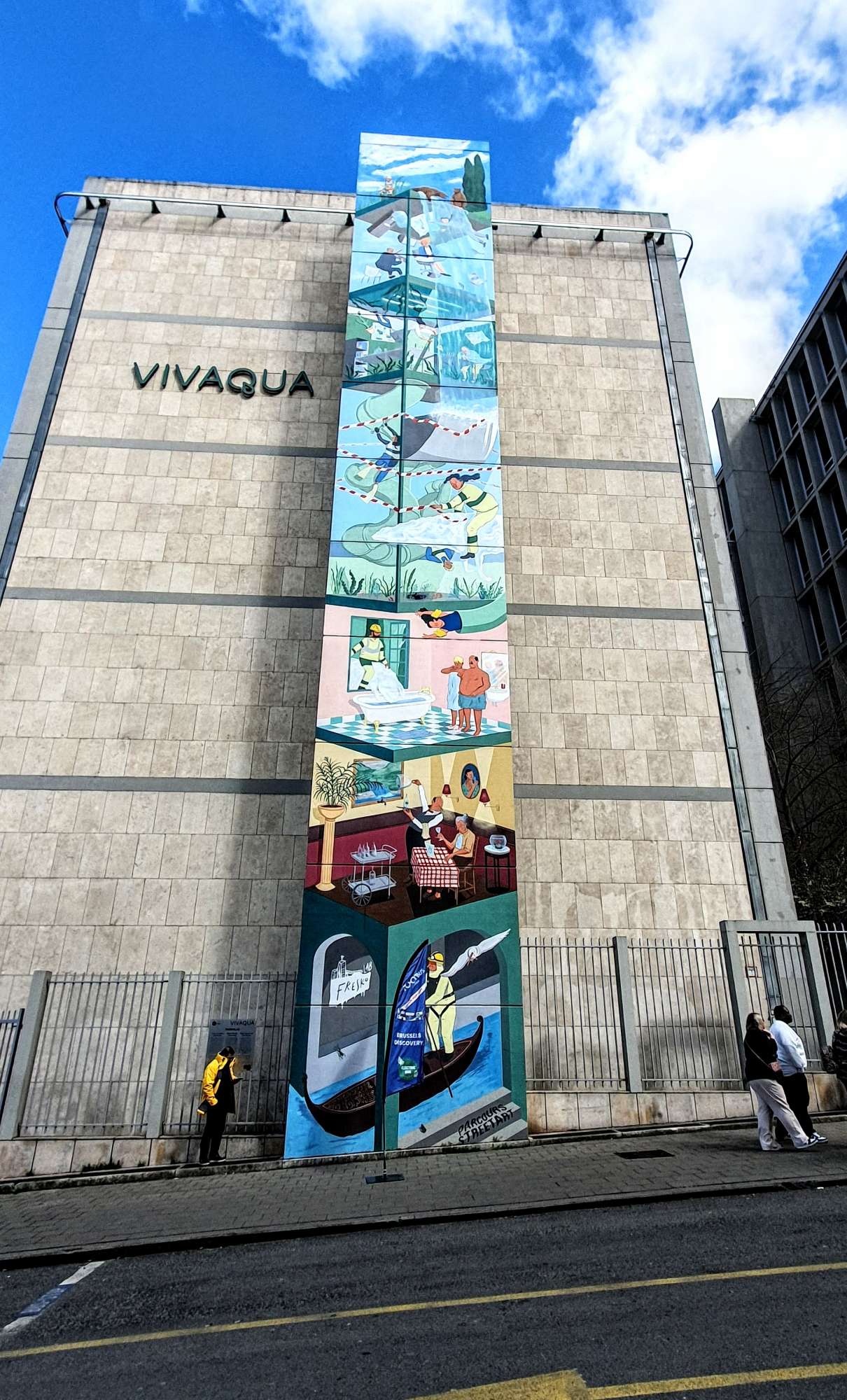 
								Street-art graffiti fresque 
								 
									2 Rue du Cardinal Mercier
									1000
									Bruxelles
									Belgium 
									Pat Finder
								Street-Art-Safari.com
								