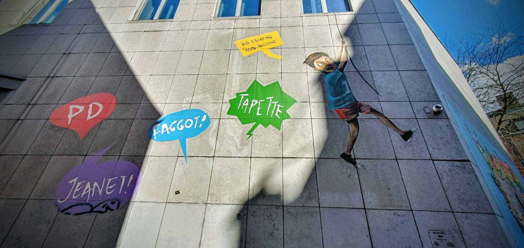 
								Street-art graffiti fresque 
								 
									25 Rue de la Chaufferette
									1000
									Bruxelles
									Belgium 
									Pat Finder
								Street-Art-Safari.com
								