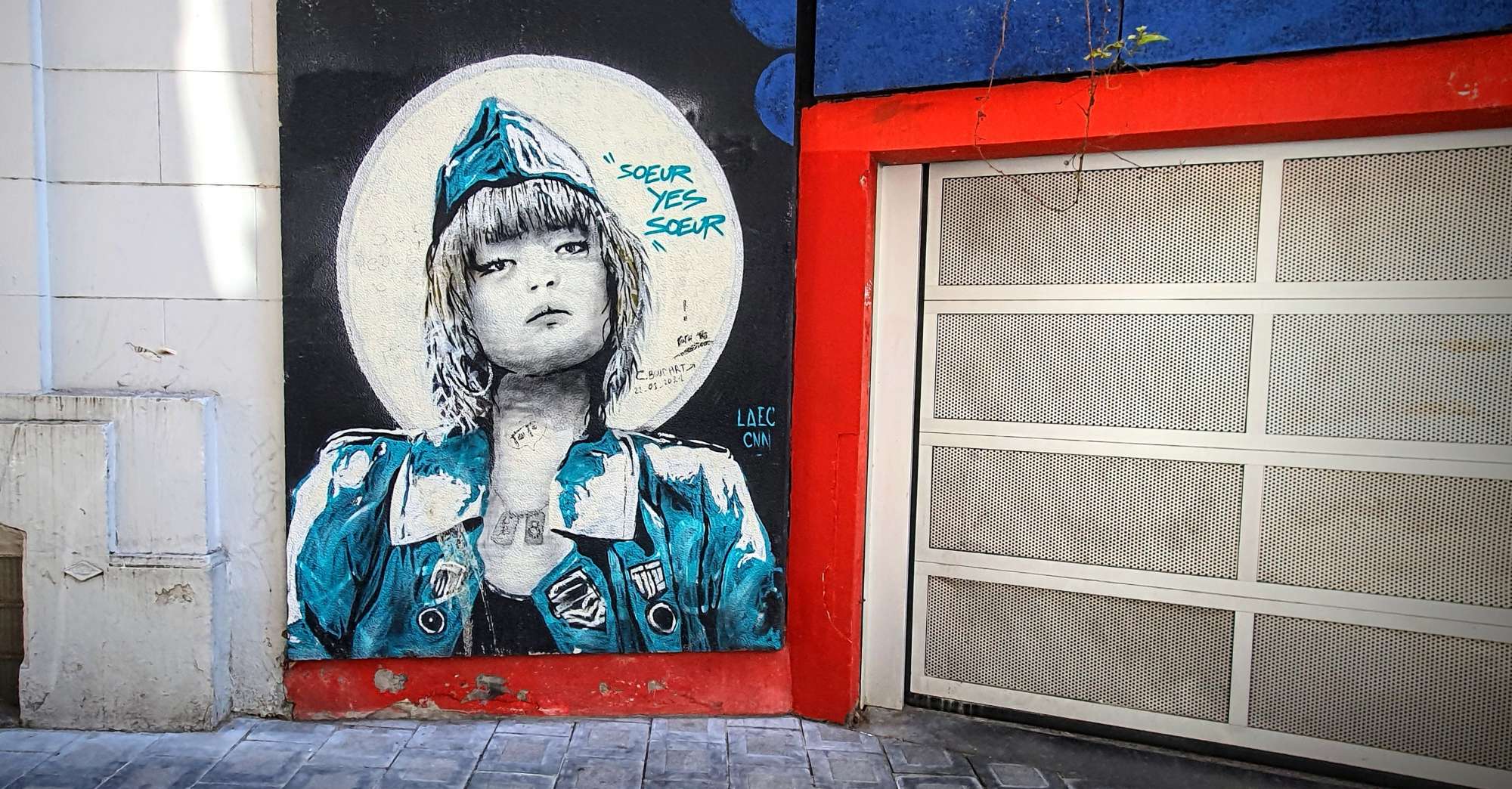 
								Street-art graffiti fresque 
								 
									5 Rue de l'Eclipse
									1000
									Bruxelles
									Belgium 
									Pat Finder
								Street-Art-Safari.com
								