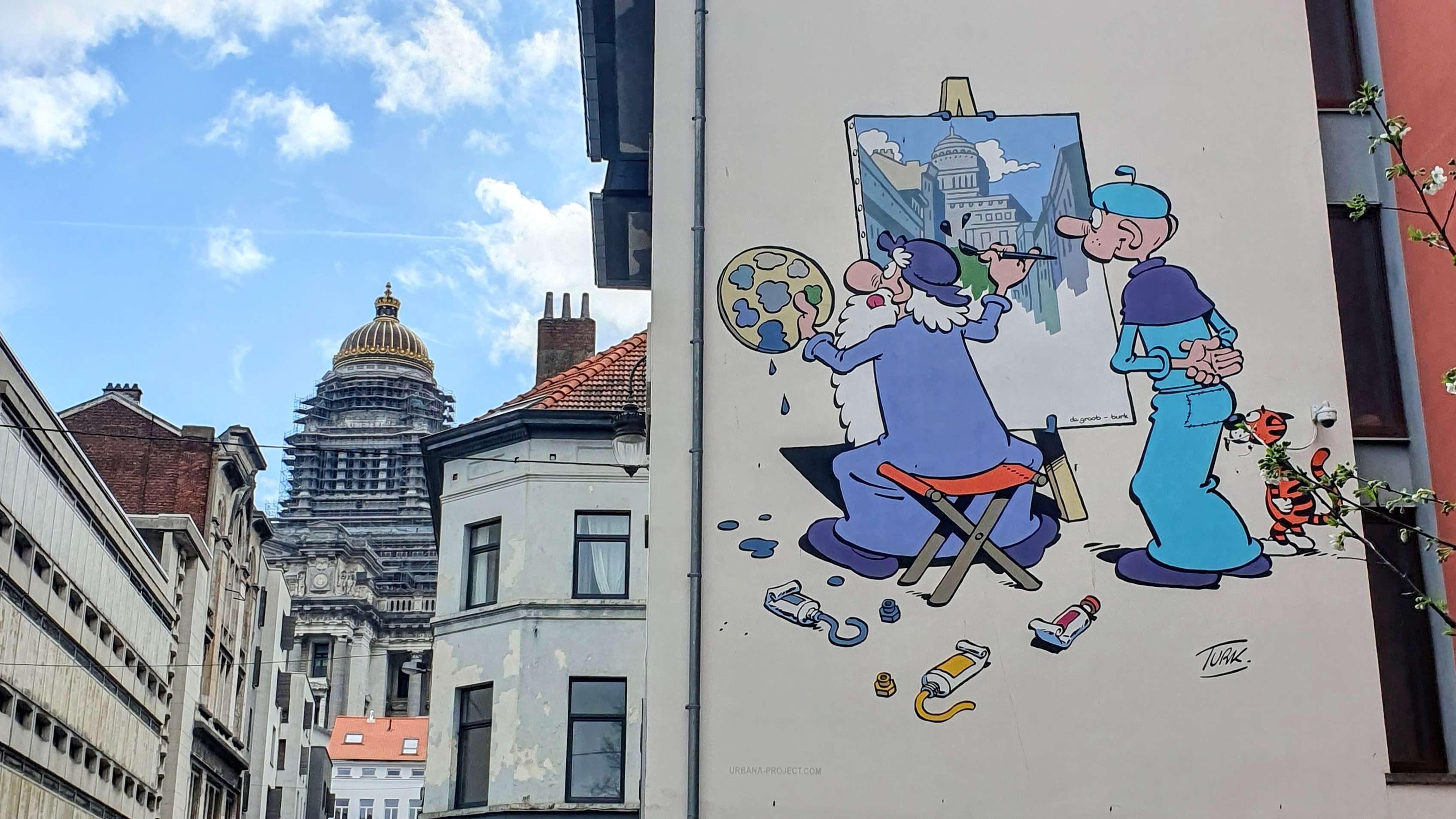 
								Street-art graffiti fresque 
								 
									36 Rue des Capucins
									1000
									Bruxelles
									Belgium 
									Pat Finder
								Street-Art-Safari.com
								