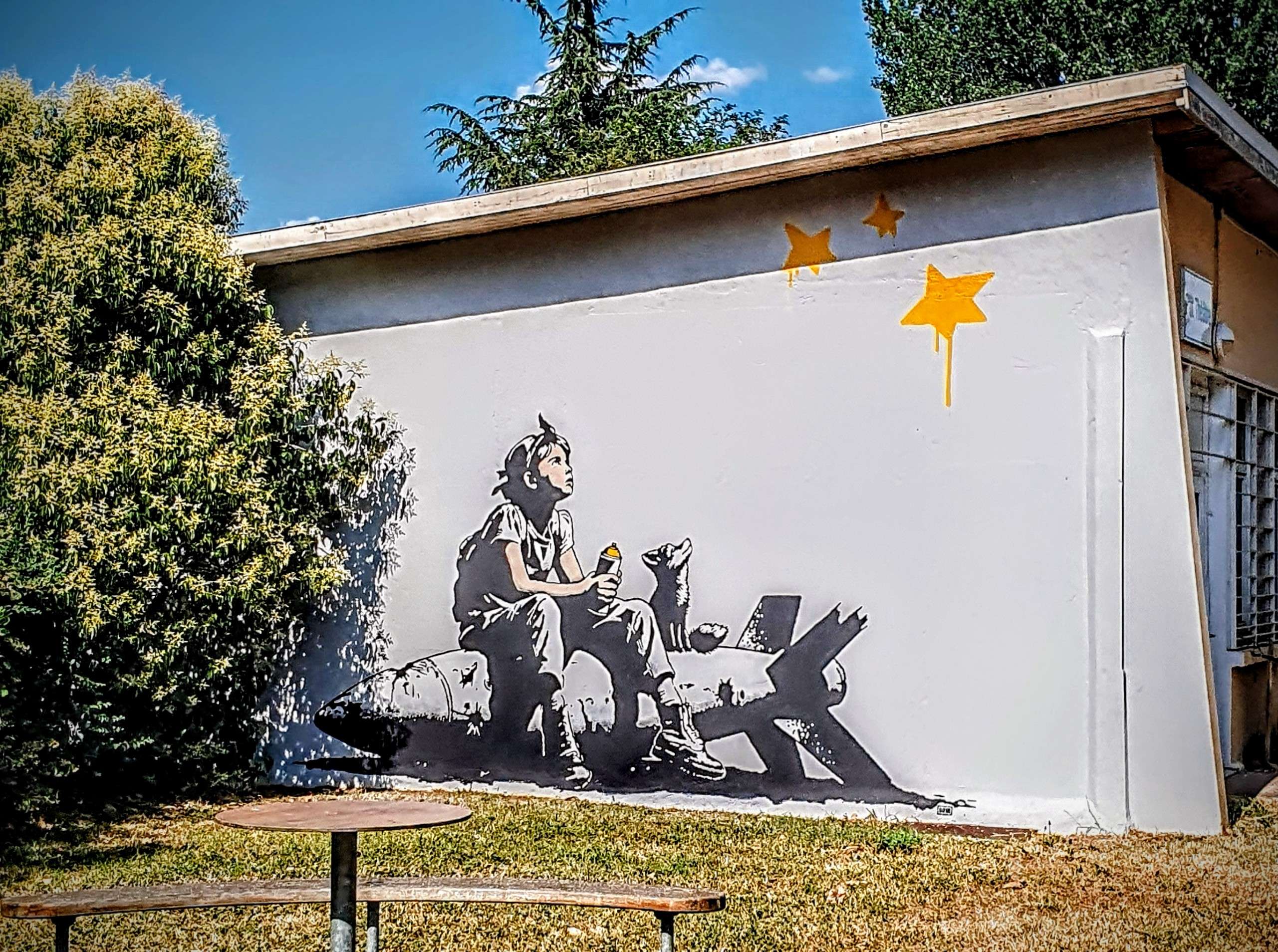 
								Street-art graffiti fresque 
								Goin Art 
									10 Avenue Aristide Berges
									38170
									Seyssinet-Pariset
									France 
									Pat Finder
								Street-Art-Safari.com
								