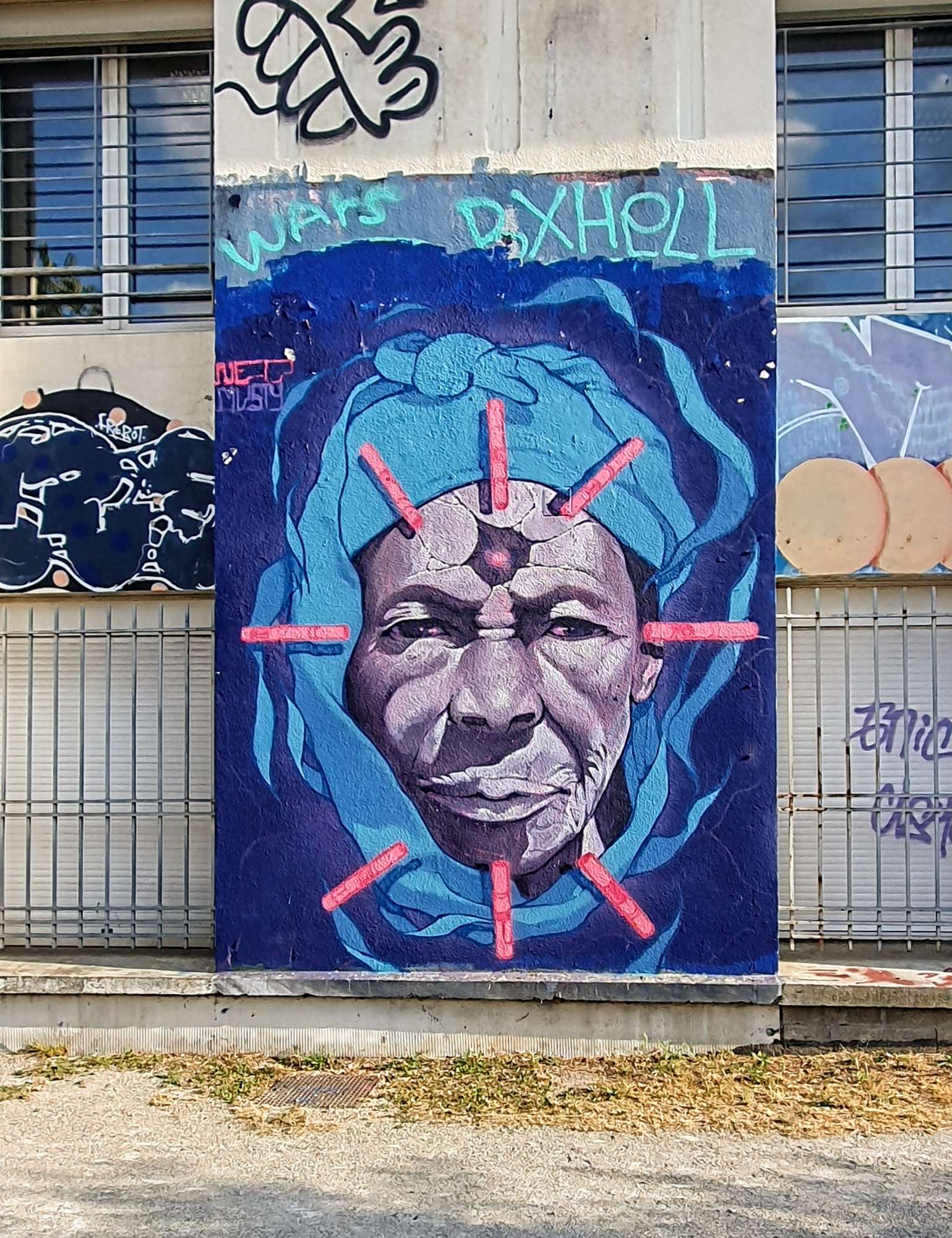 
								Street-art graffiti fresque 
								Neo Musty 
									16 Rue L&eacute;on Sestier
									38000
									Grenoble
									France 
									Pat Finder
								Street-Art-Safari.com
								