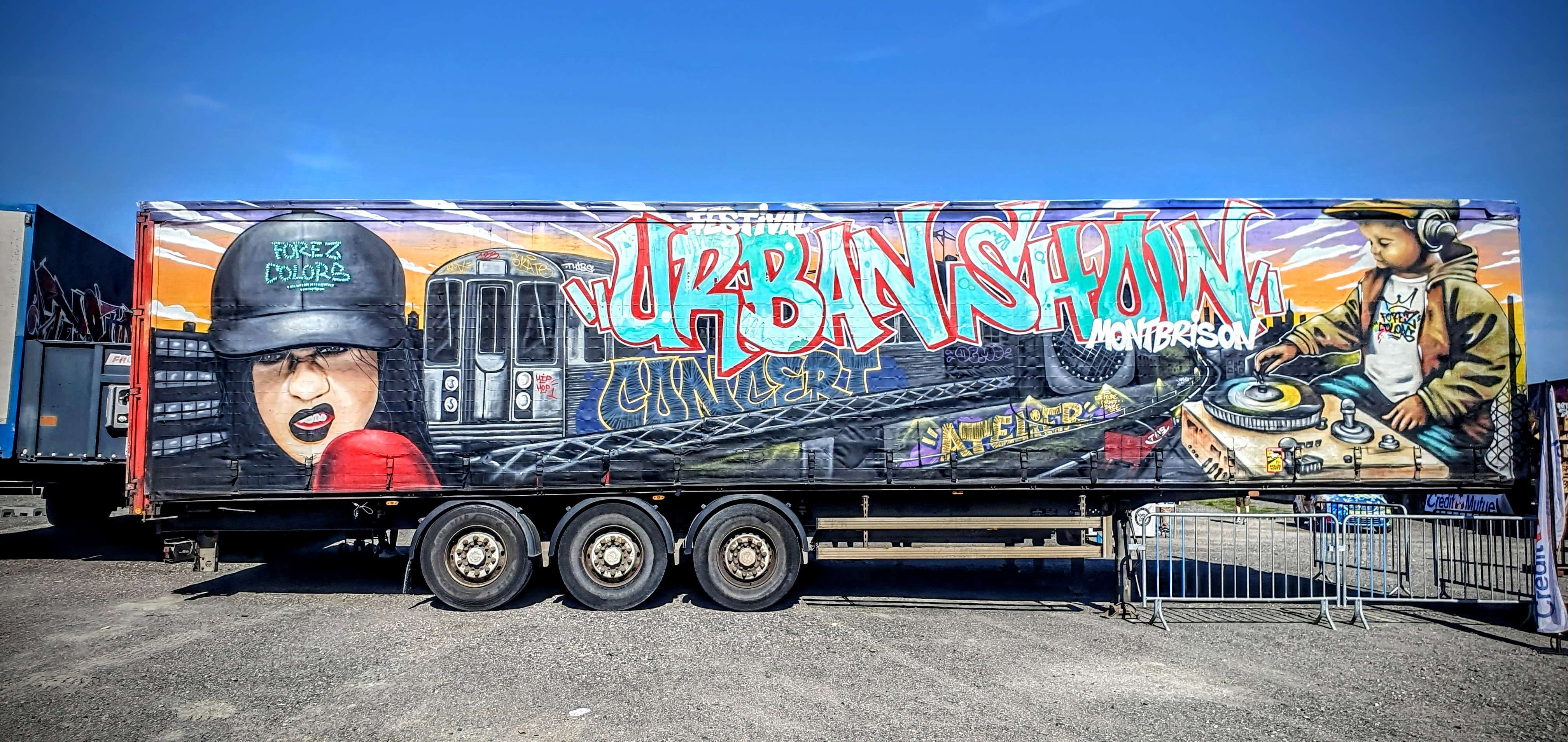 
								Street-art graffiti fresque 
								 
									15 Impasse des Jacquins
									42600
									Montbrison
									France 
									Pat Finder
								Street-Art-Safari.com
								