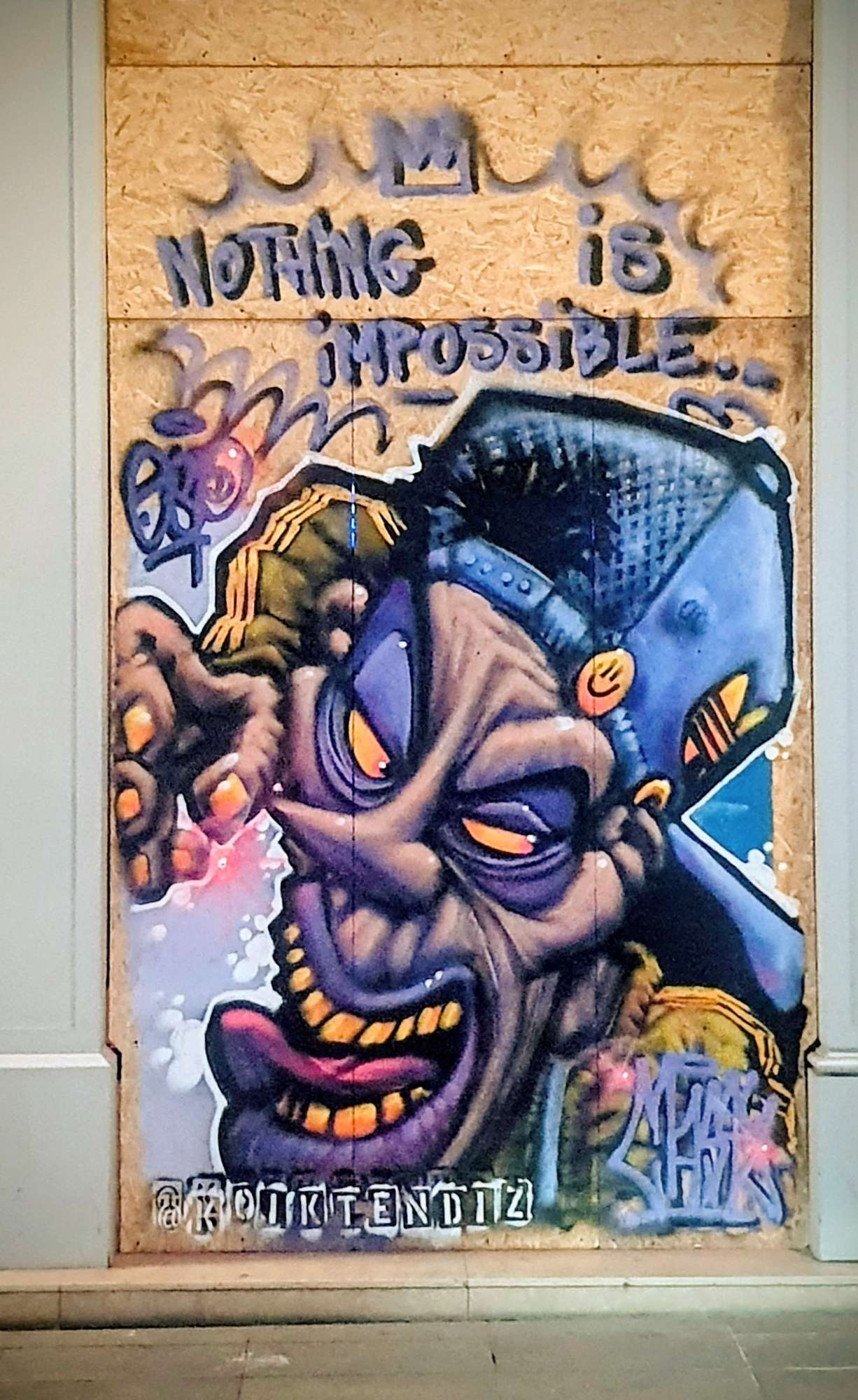 
								Street-art graffiti fresque 
								Skema 
									30 Rue de la R&eacute;publique
									69002
									Lyon
									France 
									Pat Finder
								Street-Art-Safari.com
								