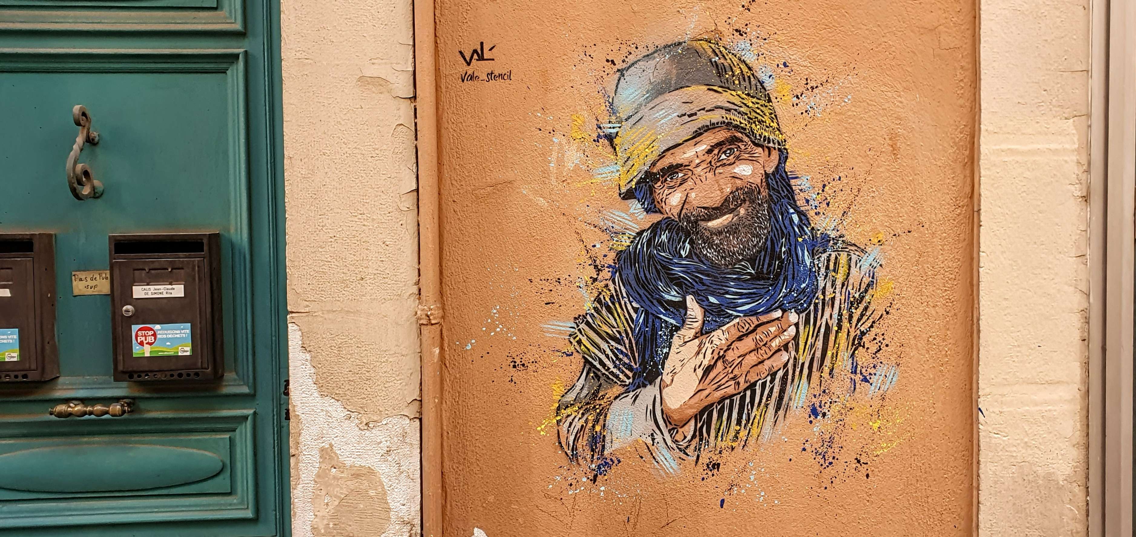 
								Street-art graffiti fresque 
								Val Stencil 
									17 Bis Rue Baptistin Paul
									83500
									La Seyne-sur-Mer
									France 
									Pat Finder
								Street-Art-Safari.com
								