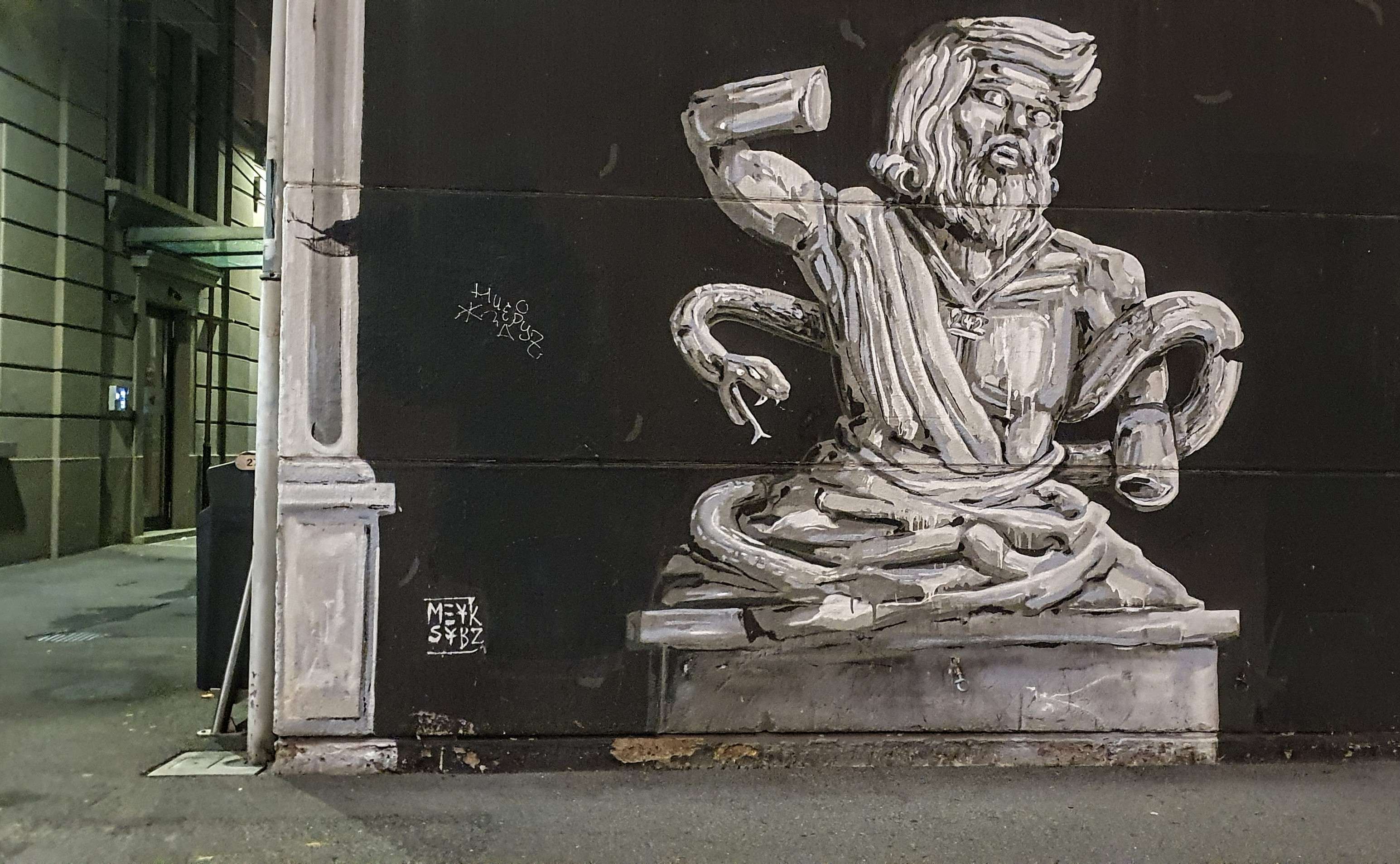 
								Street-art graffiti fresque 
								 
									14 Rue des C&ocirc;tes-de-Montbenon
									1003
									Lausanne
									Switzerland 
									Pat Finder
								Street-Art-Safari.com
								