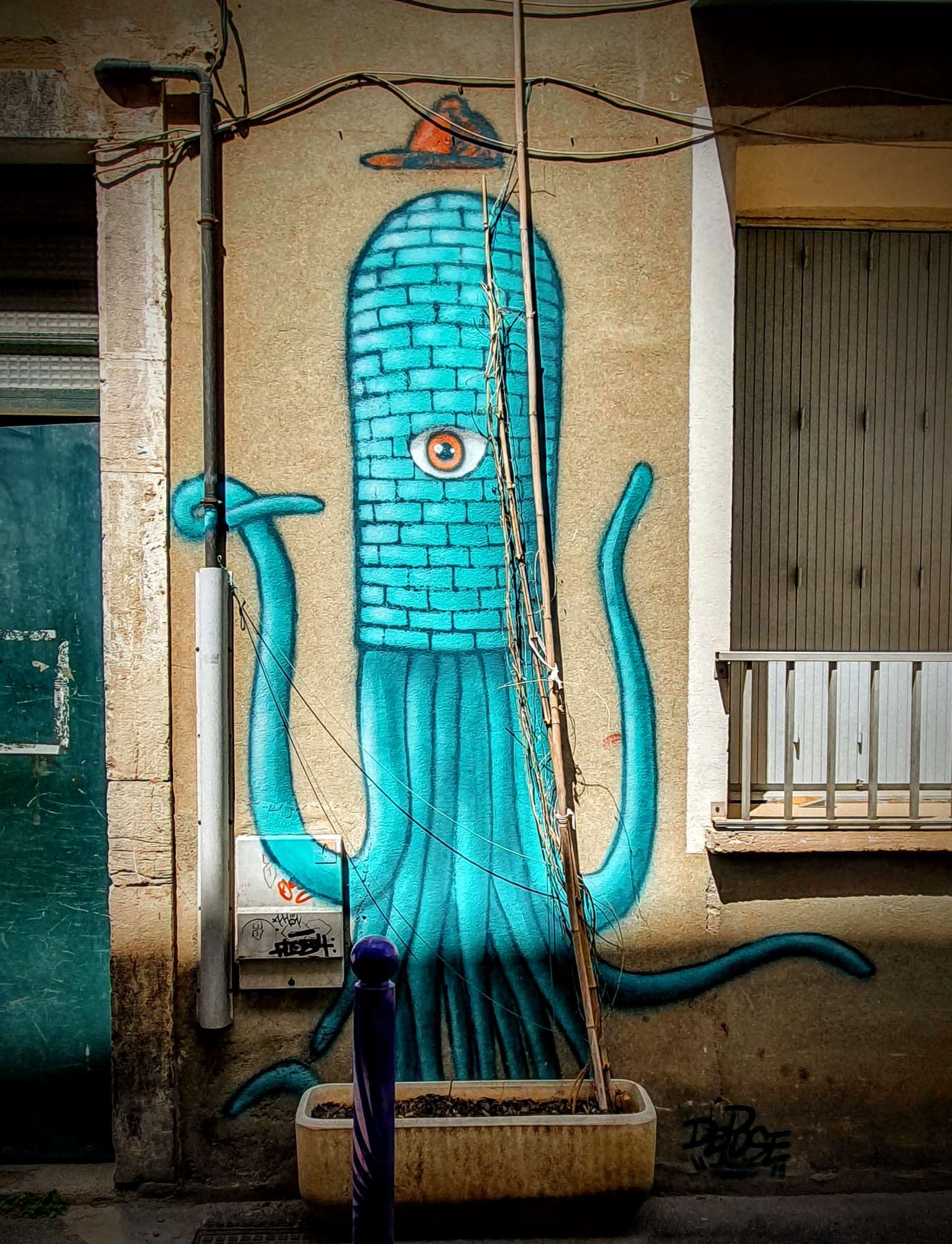 
								Street-art graffiti fresque 
								 
									7 Rue Fond&egrave;re
									34200
									S&egrave;te
									France 
									AnunaQi
								Street-Art-Safari.com
								