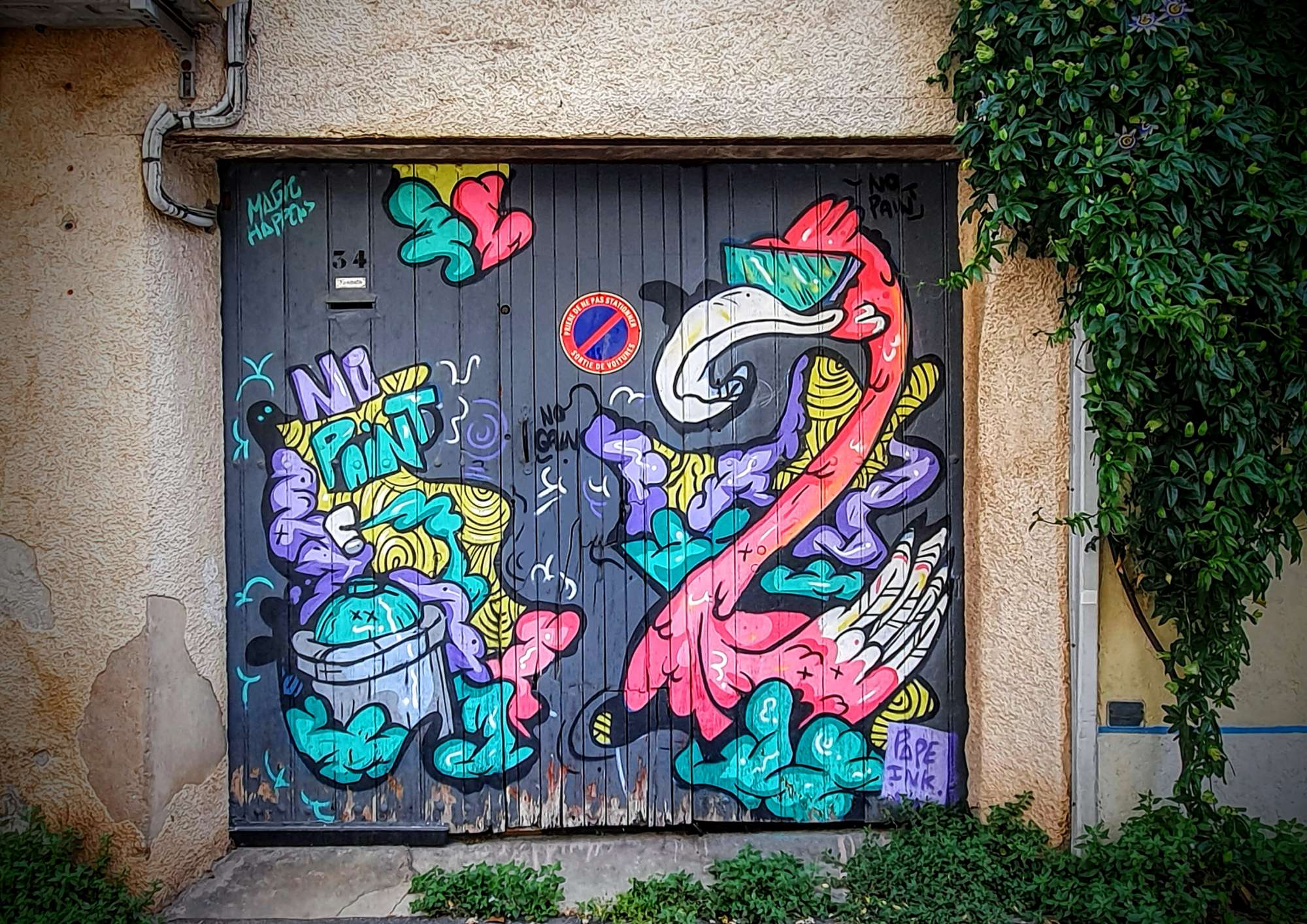 
								Street-art graffiti fresque 
								 
									26 Rue de Tunis
									34200
									S&egrave;te
									France 
									AnunaQi
								Street-Art-Safari.com
								