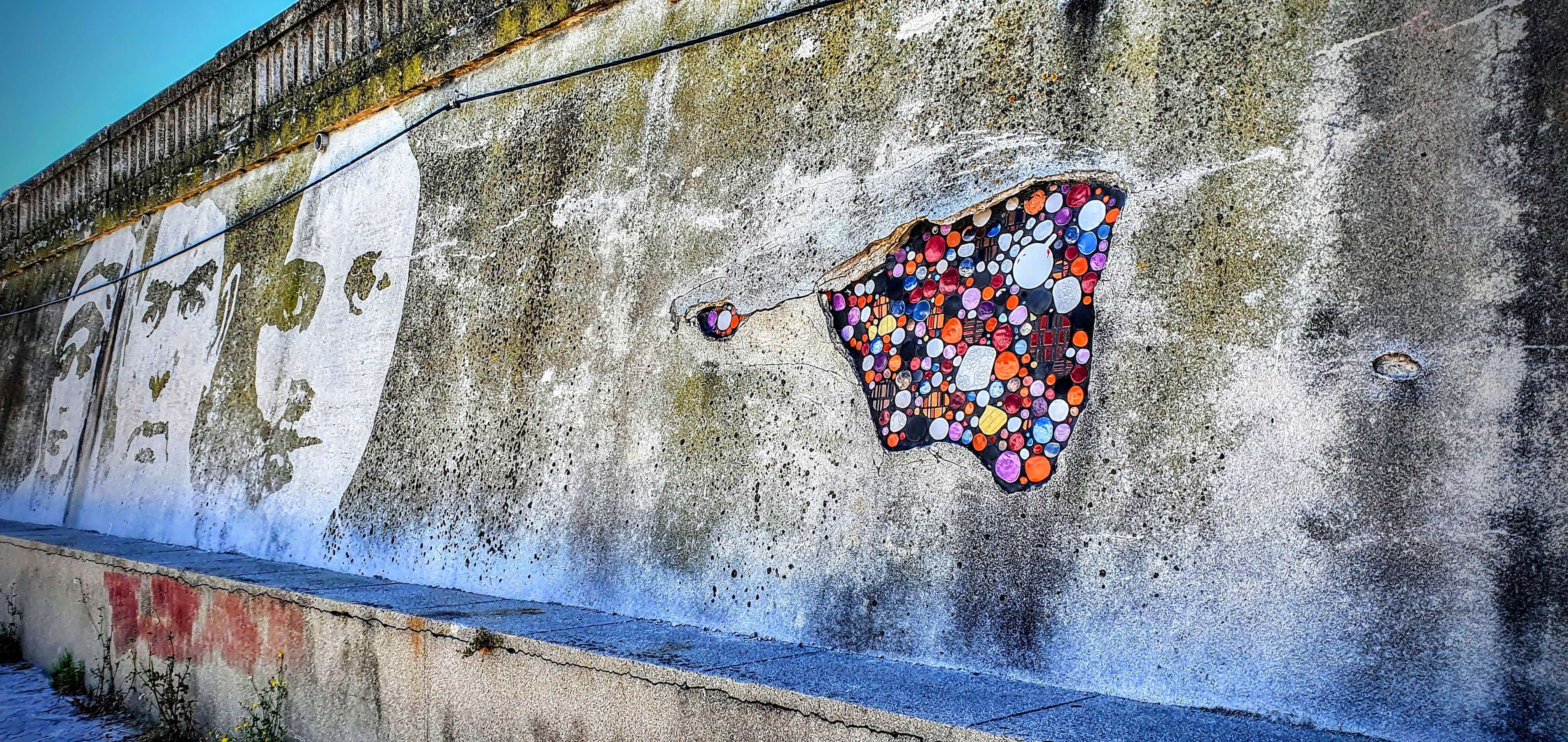 
								Street-art graffiti fresque 
								Ememem 
									32 Quai de la Consigne
									34200
									S&egrave;te
									France 
									AnunaQi
								Street-Art-Safari.com
								