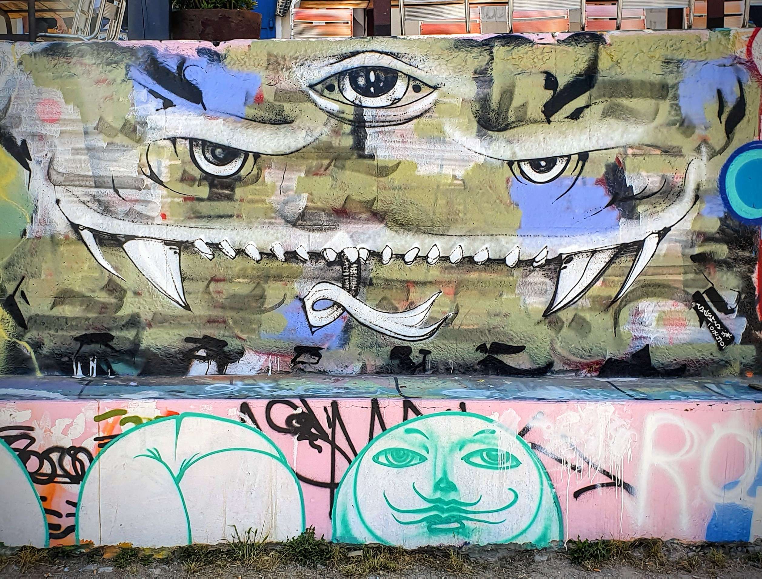 
								Street-art graffiti fresque 
								 
									35 Rue Villaret Joyeuse
									34200
									S&egrave;te
									France 
									AnunaQi
								Street-Art-Safari.com
								