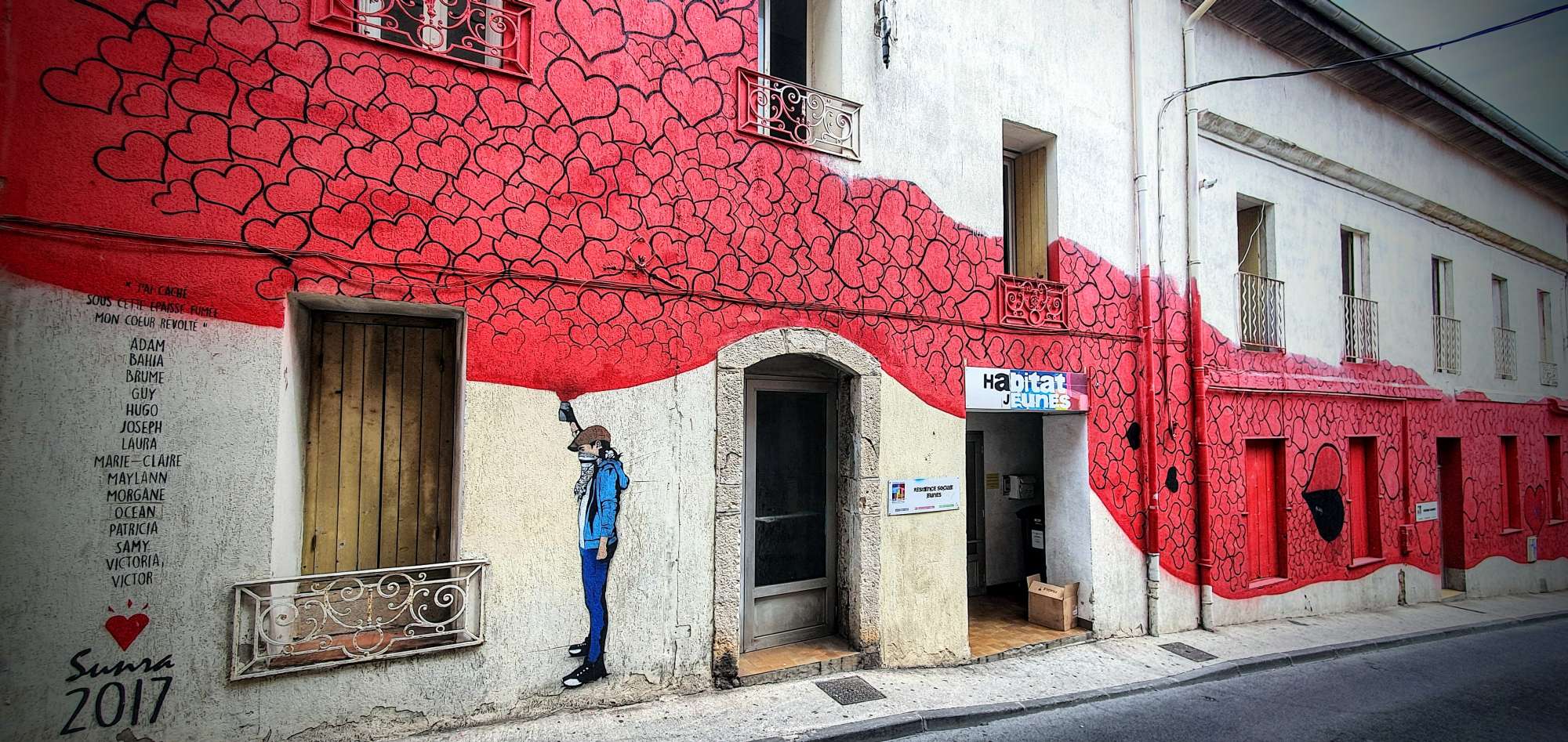 
								Street-art graffiti fresque 
								Sun Ra 
									20 Rue Louis Blanc
									34200
									S&egrave;te
									France 
									AnunaQi
								Street-Art-Safari.com
								