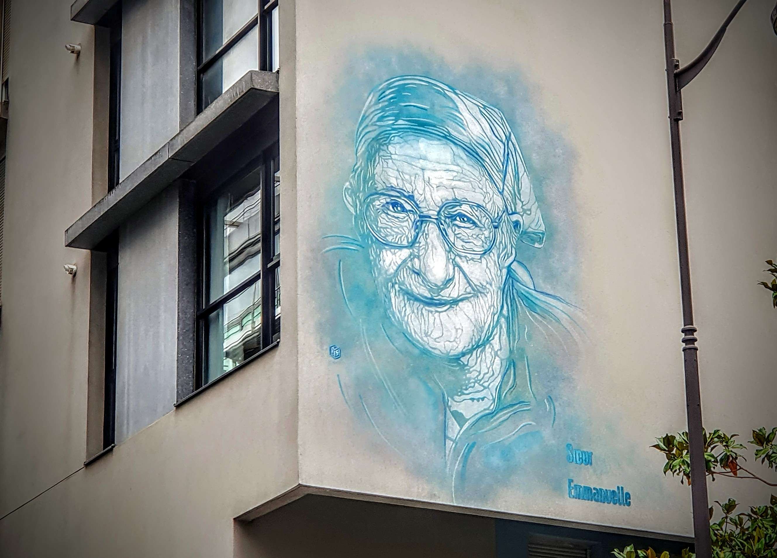 
								Street-art graffiti fresque 
								C215 
									Biblioth&egrave;que Fran&ccedil;ois Mitterrand Rue du Chevaleret
									75013
									Paris
									France 
									AnunaQi
								Street-Art-Safari.com
								