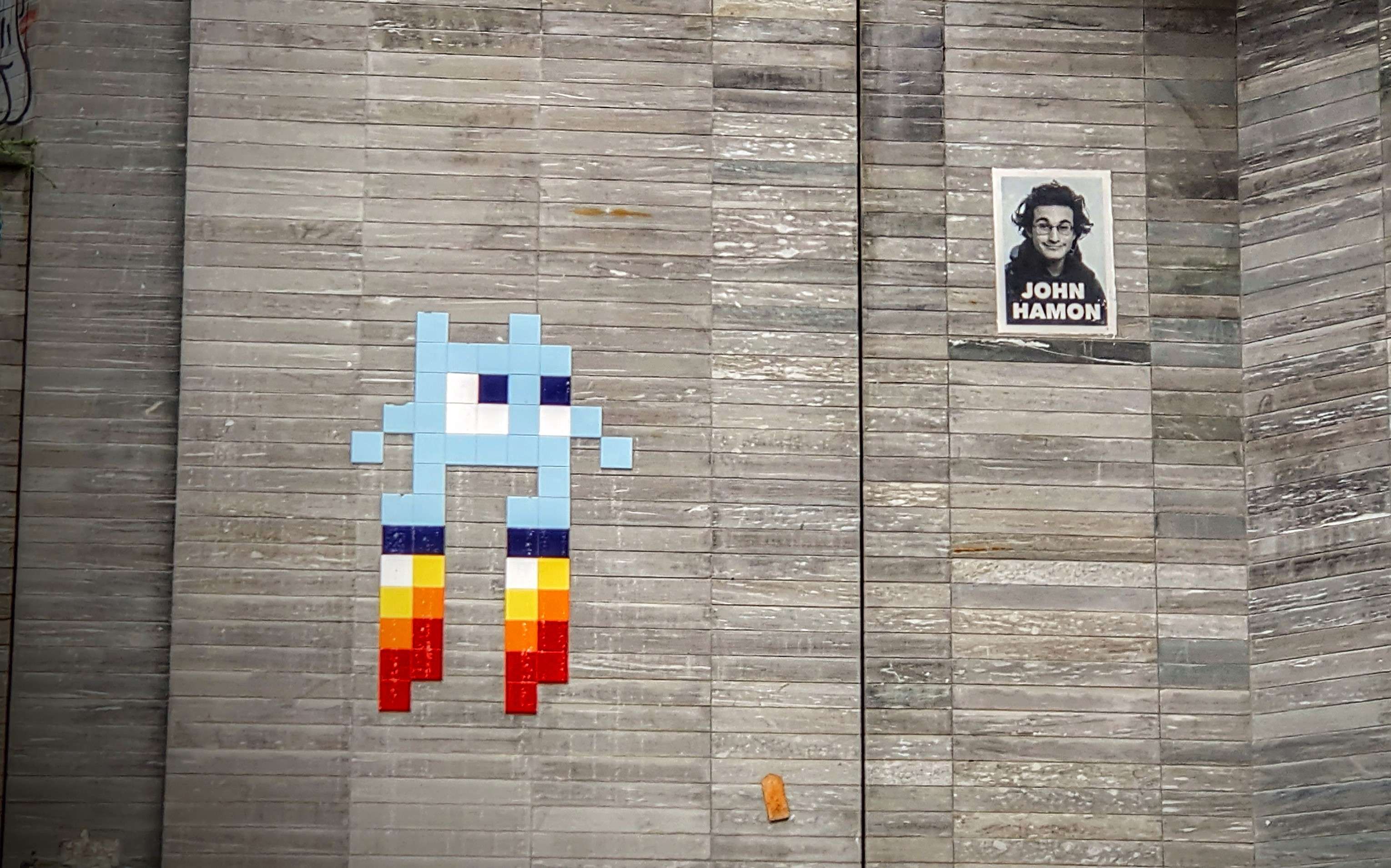 
								Street-art graffiti fresque 
								John Hamon 
									27 Rue Jean Antoine de Ba&iuml;f
									75013
									Paris
									France 
									AnunaQi
								Street-Art-Safari.com
								