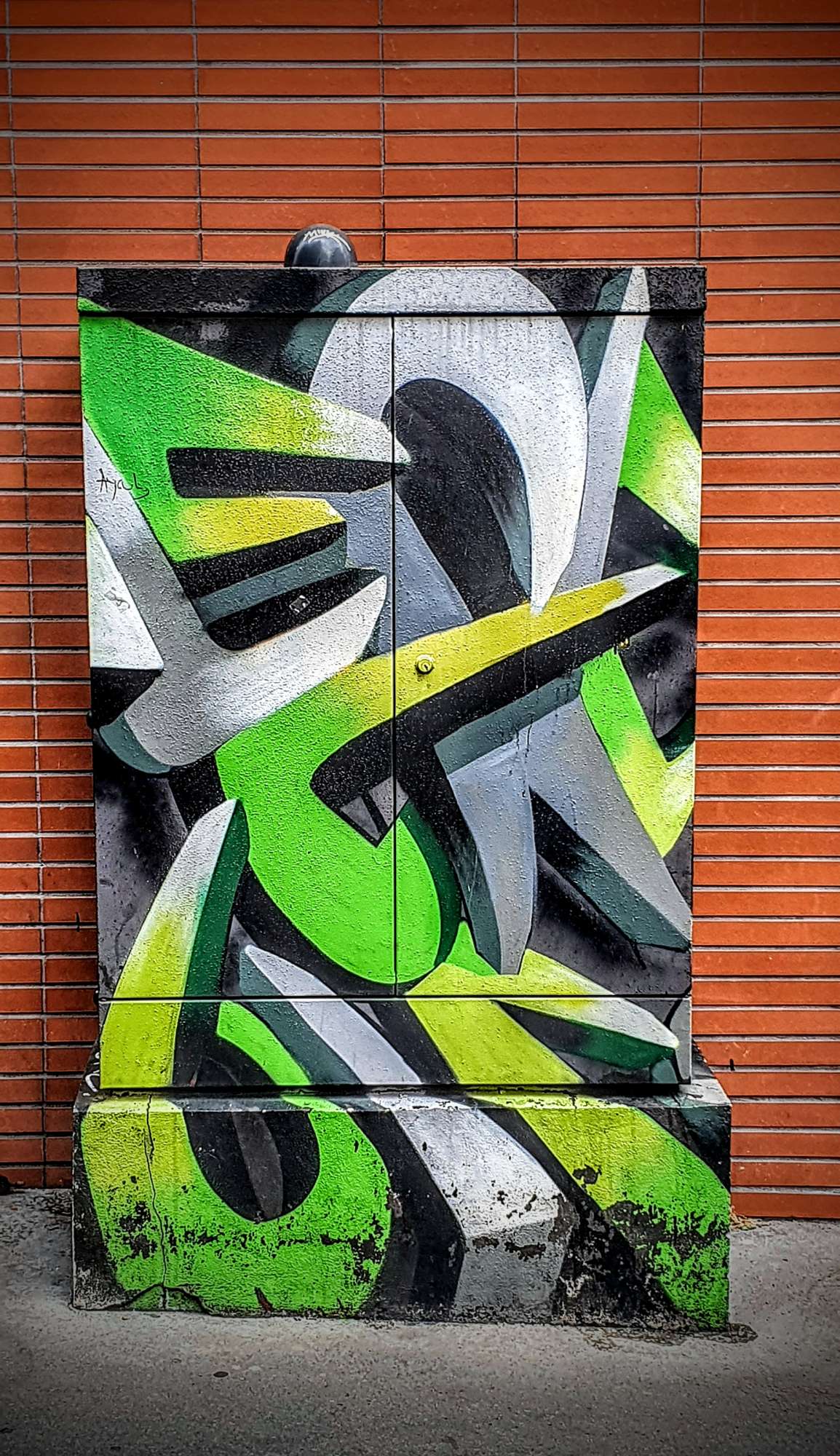 
								Street-art graffiti fresque 
								One Pesca 2AC 
									36Z Rue Alice Domon et L&eacute;onie Duquet
									75013
									Paris
									France 
									AnunaQi
								Street-Art-Safari.com
								