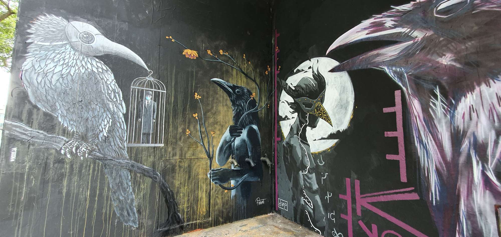 
								Street-art graffiti fresque 
								Dano Masala, MS B&eacute;ja, Porvati 
									20 Boulevard du G&eacute;n&eacute;ral d'Arm&eacute;e Jean Simon
									75013
									Paris
									France 
									AnunaQi
								Street-Art-Safari.com
								