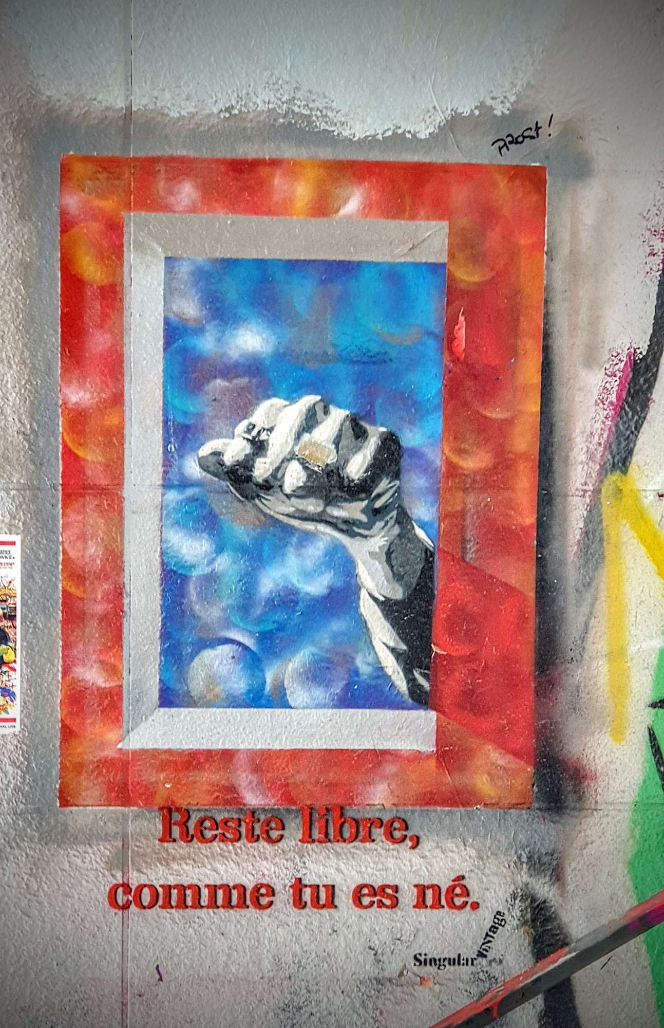 
								Street-art graffiti fresque 
								Singular Vintage 
									5 All&eacute;e Paris-Ivry
									75013
									Paris
									France 
									AnunaQi
								Street-Art-Safari.com
								