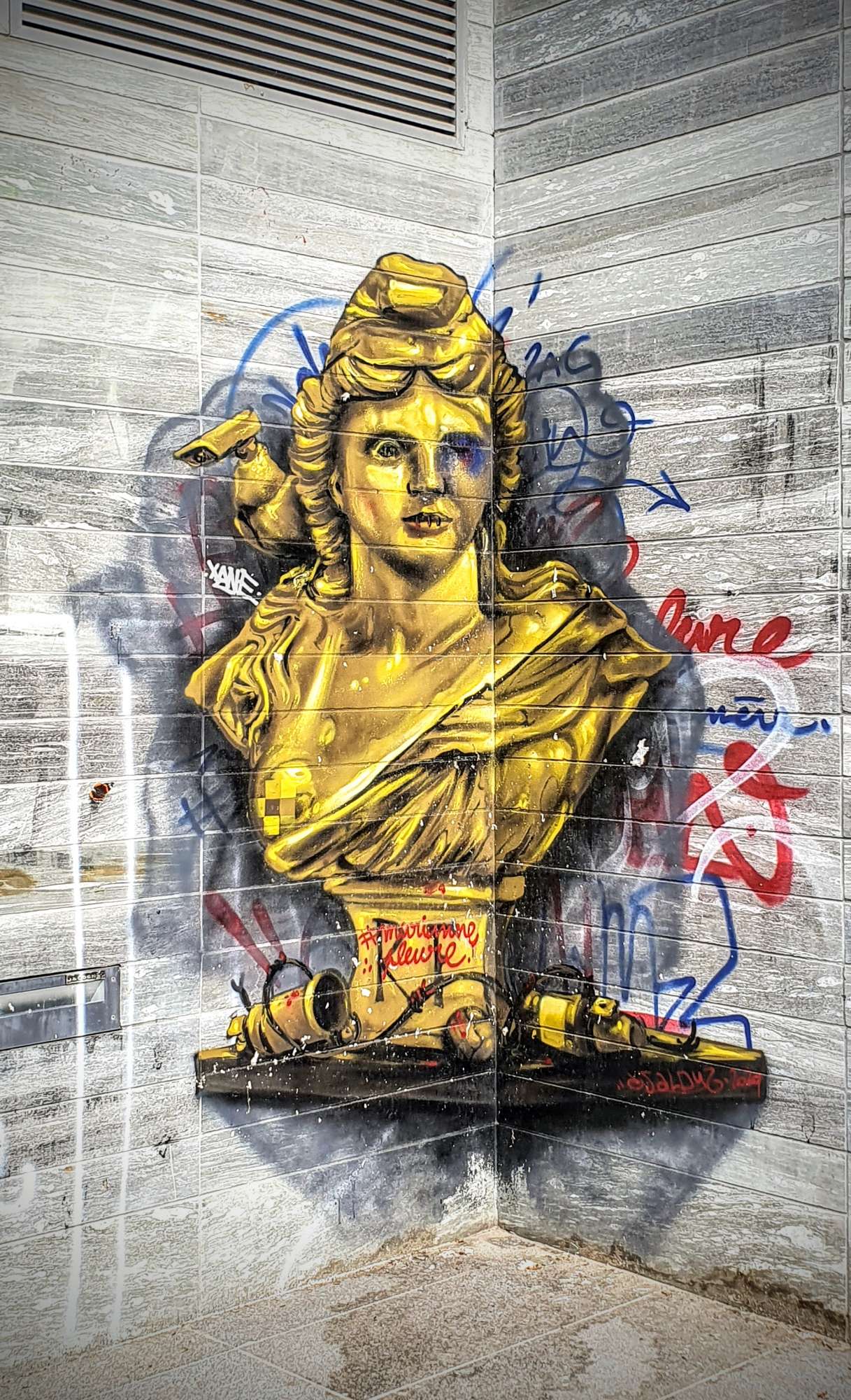 
								Street-art graffiti fresque 
								Pigecam 
									23U Rue Albert Einstein
									75013
									Paris
									France 
									AnunaQi
								Street-Art-Safari.com
								