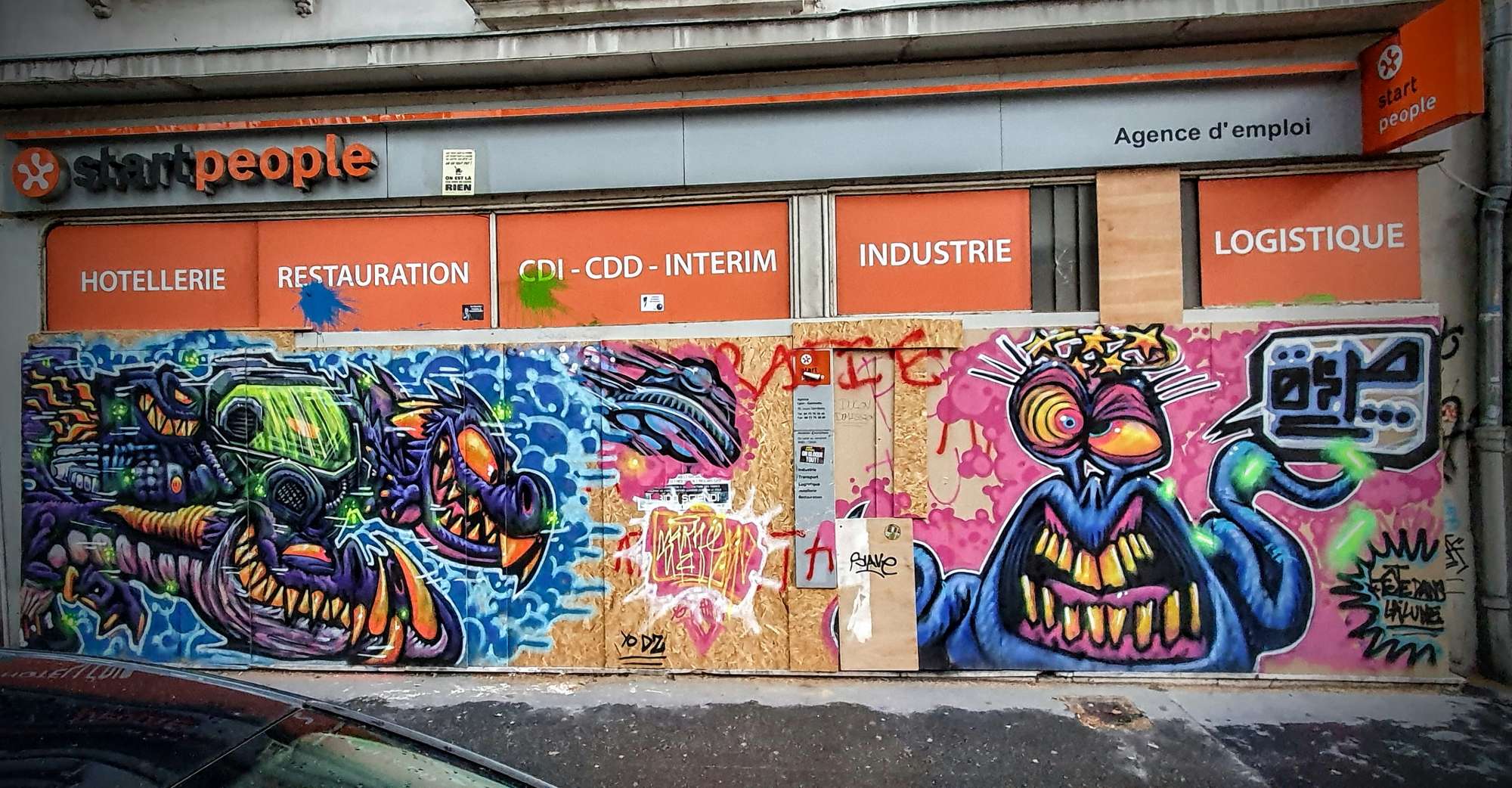 
								Street-art graffiti fresque 
								Skema 
									61 Cours Gambetta
									69003
									Lyon
									France 
									AnunaQi
								Street-Art-Safari.com
								