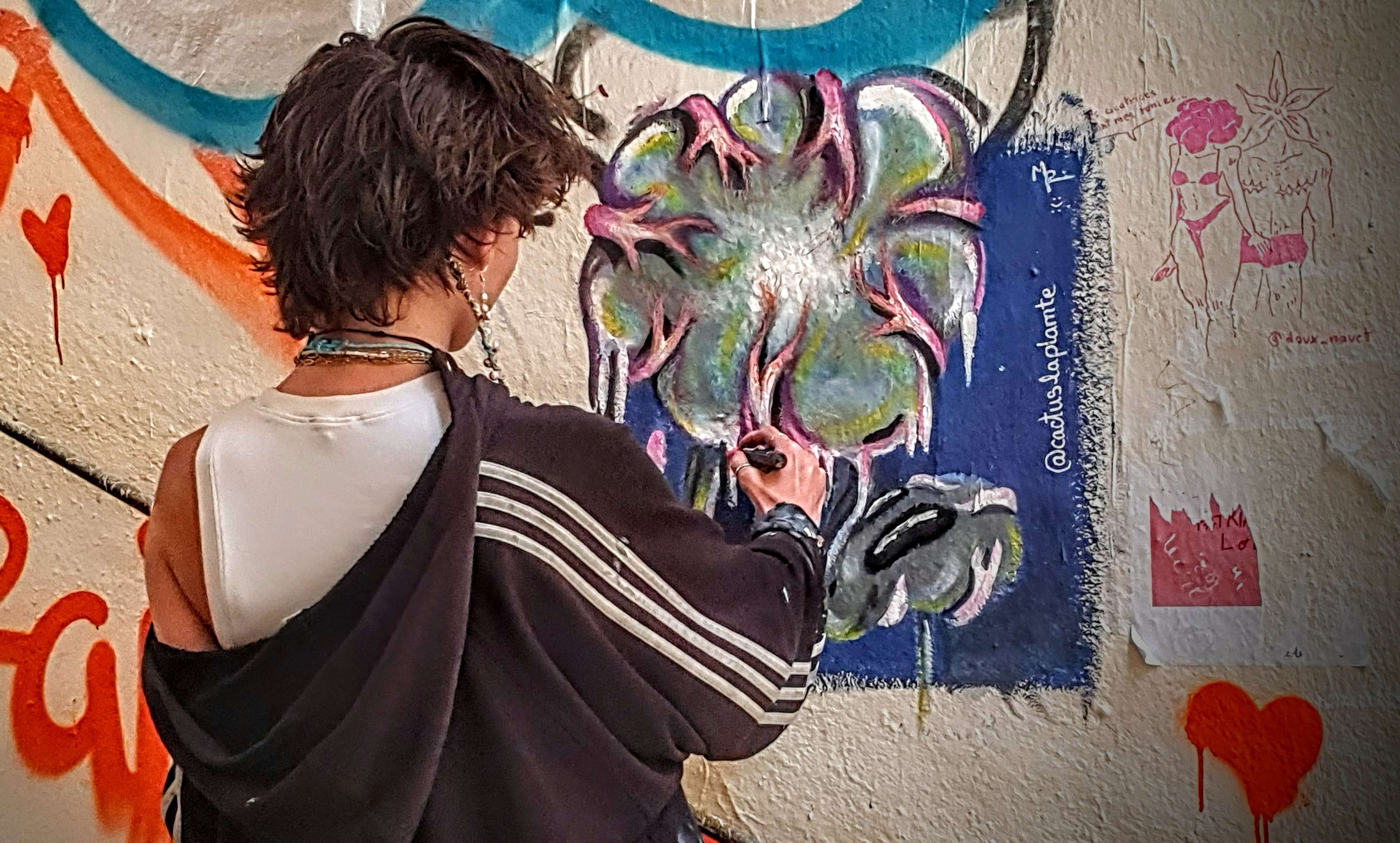 
								Street-art graffiti fresque 
								Cactus La plante 
									30 Rue Burdeau
									69001
									Lyon
									France 
									AnunaQi
								Street-Art-Safari.com
								