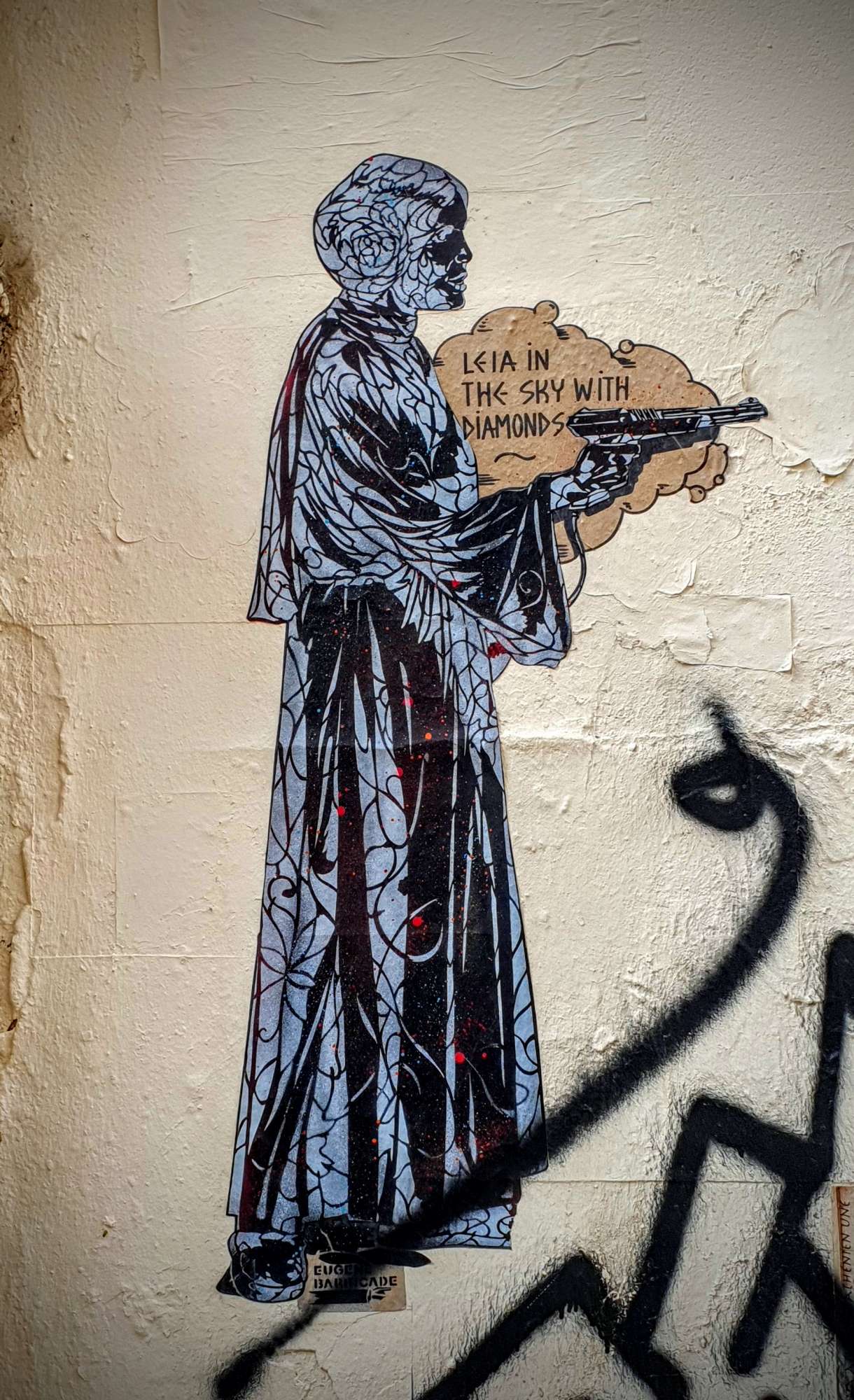 
								Street-art graffiti fresque 
								Eug&egrave;ne BARRICADE 
									29 Rue Burdeau
									69001
									Lyon
									France 
									AnunaQi
								Street-Art-Safari.com
								