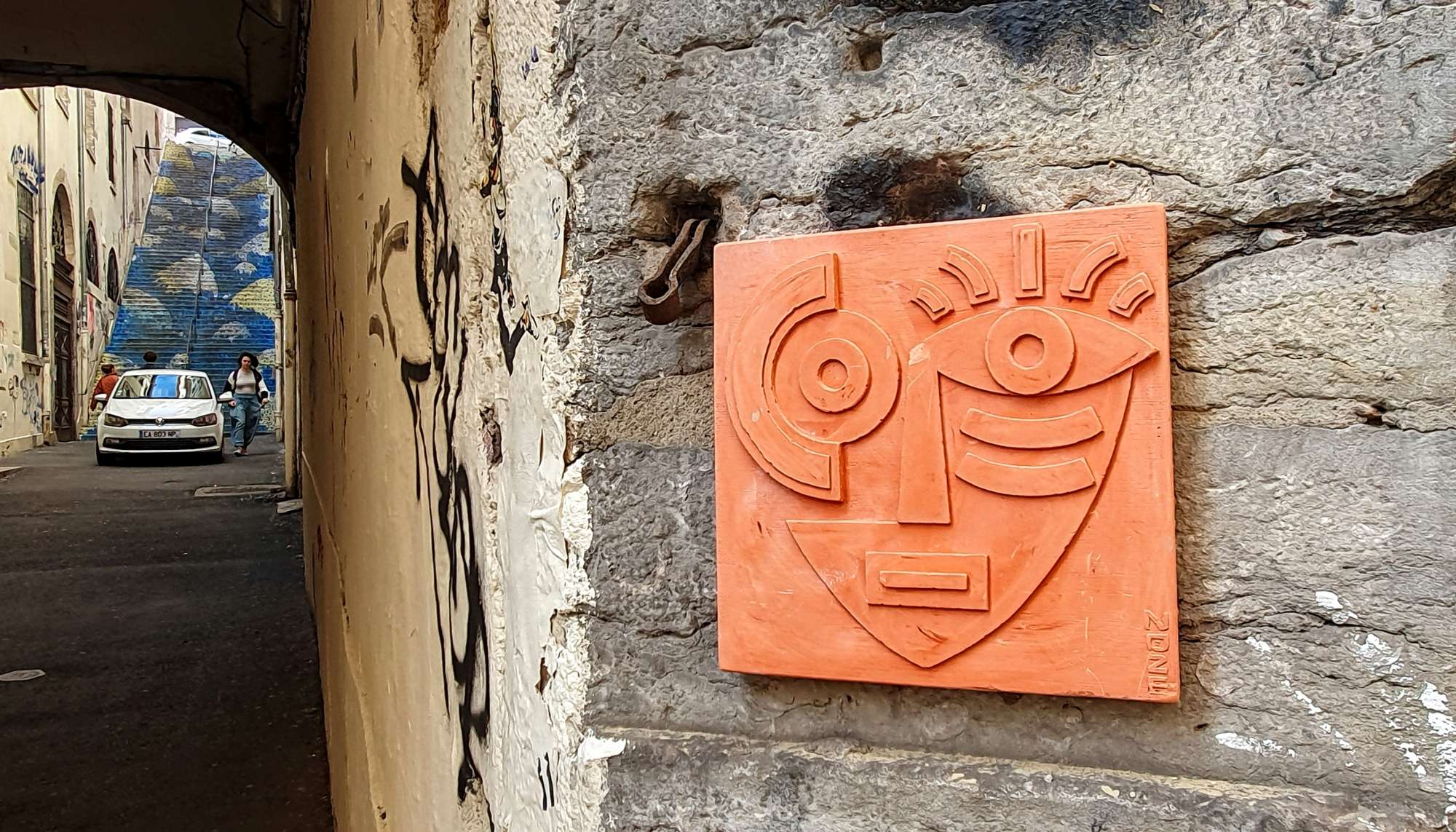 
								Street-art graffiti fresque 
								Noze 
									22 Rue Ren&eacute; Leynaud
									69001
									Lyon
									France 
									AnunaQi
								Street-Art-Safari.com
								