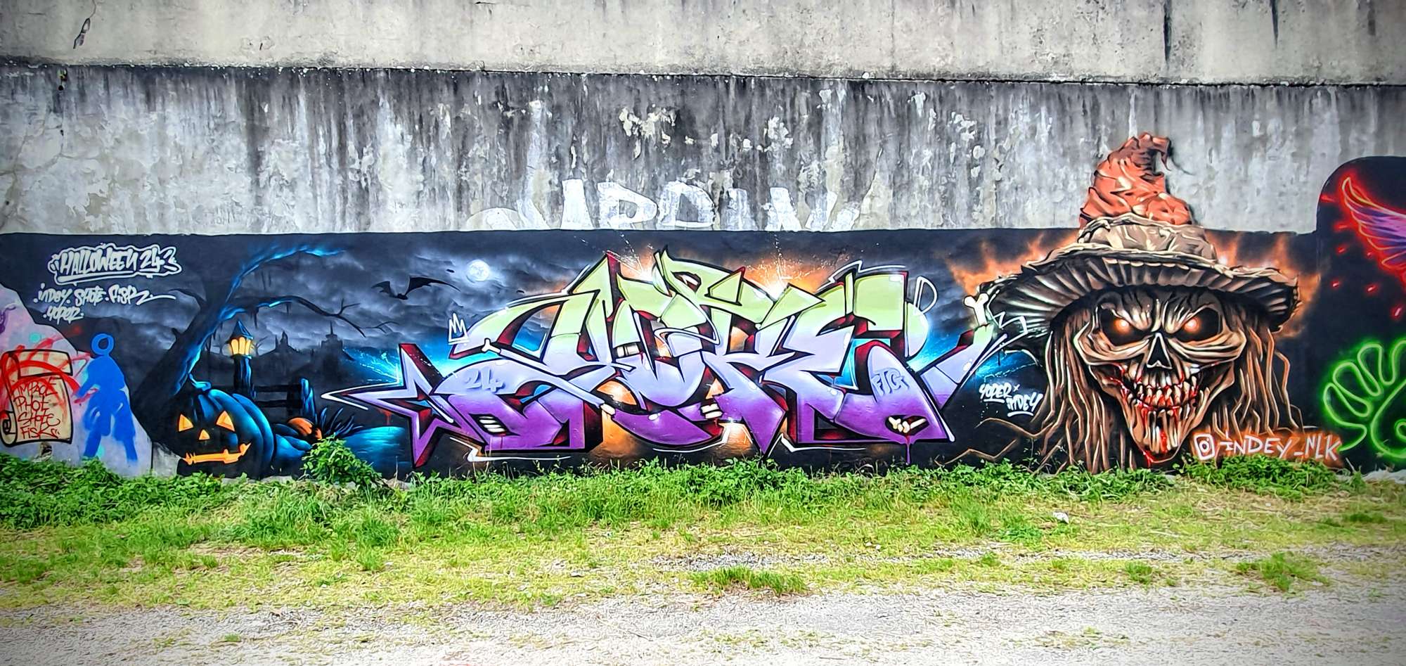 
								Street-art graffiti fresque 
								indey_nlk, Yoper Yope 
									2387 Route du Dauphin&eacute;
									38300
									Maubec
									France 
									AnunaQi
								Street-Art-Safari.com
								