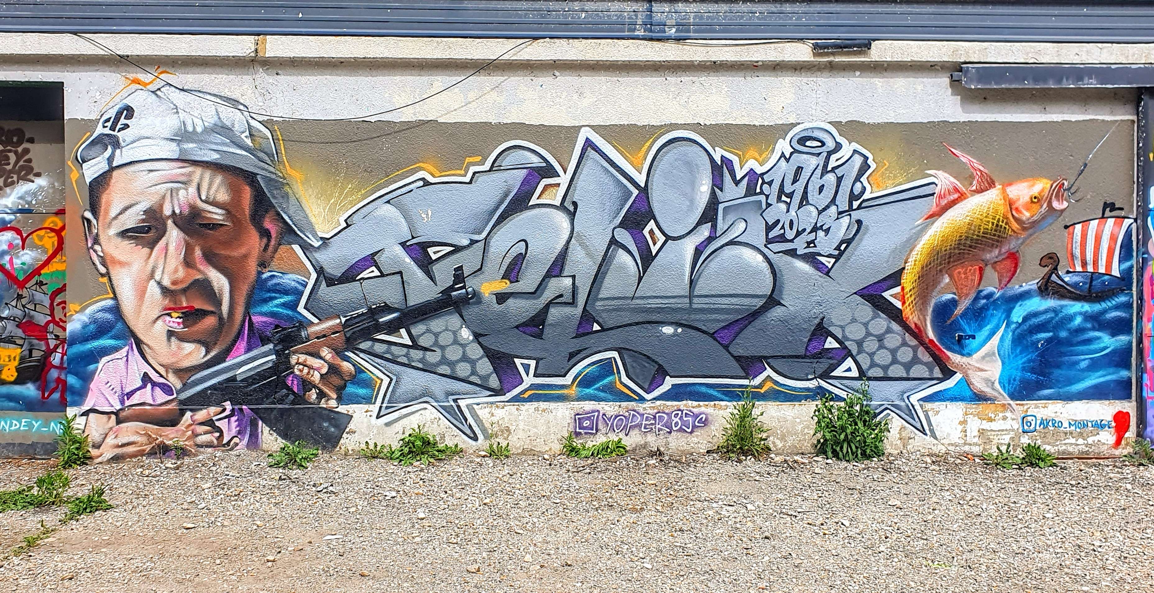 
								Street-art graffiti fresque 
								Yoper Yope 
									370 Rue Joseph Bedor
									38300
									Maubec
									France 
									AnunaQi
								Street-Art-Safari.com
								