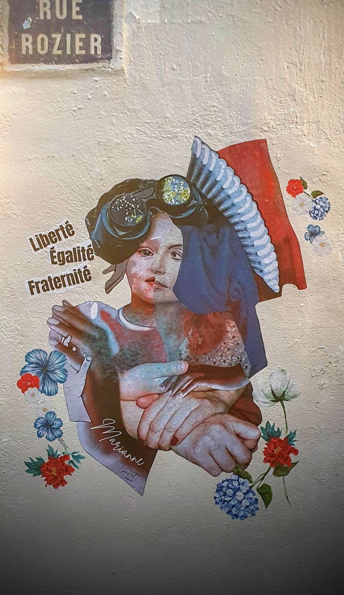 
								Street-art graffiti fresque 
								KristelleT 
									18 Rue des Capucins
									69001
									Lyon
									France 
									AnunaQi
								Street-Art-Safari.com
								