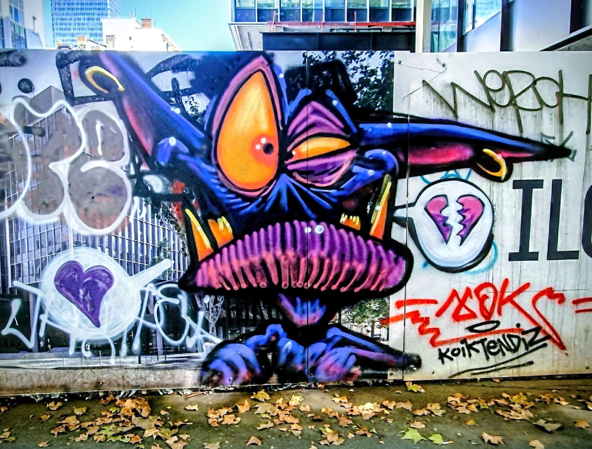 
								Street-art graffiti fresque 
								Skema 
									75 Avenue Mar&eacute;chal de Saxe
									69003
									Lyon
									France 
									AnunaQi
								Street-Art-Safari.com
								