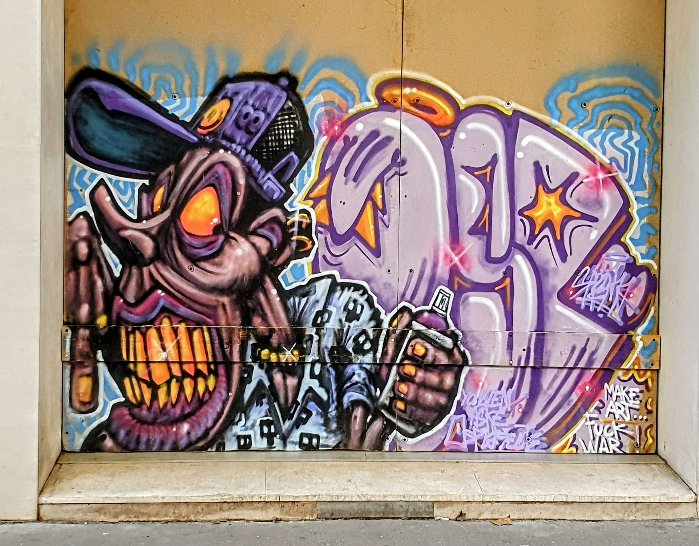 
								Street-art graffiti fresque 
								Skema 
									70,72 Avenue Mar&eacute;chal de Saxe
									69003
									Lyon
									France 
									AnunaQi
								Street-Art-Safari.com
								