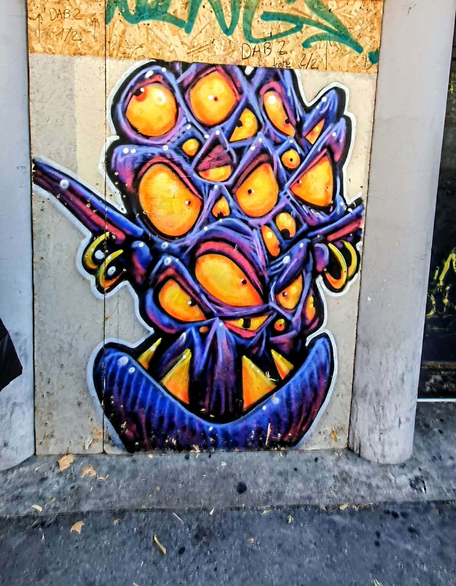 
								Street-art graffiti fresque 
								Skema 
									39 Avenue Jean Jaur&egrave;s
									69007
									Lyon
									France 
									AnunaQi
								Street-Art-Safari.com
								