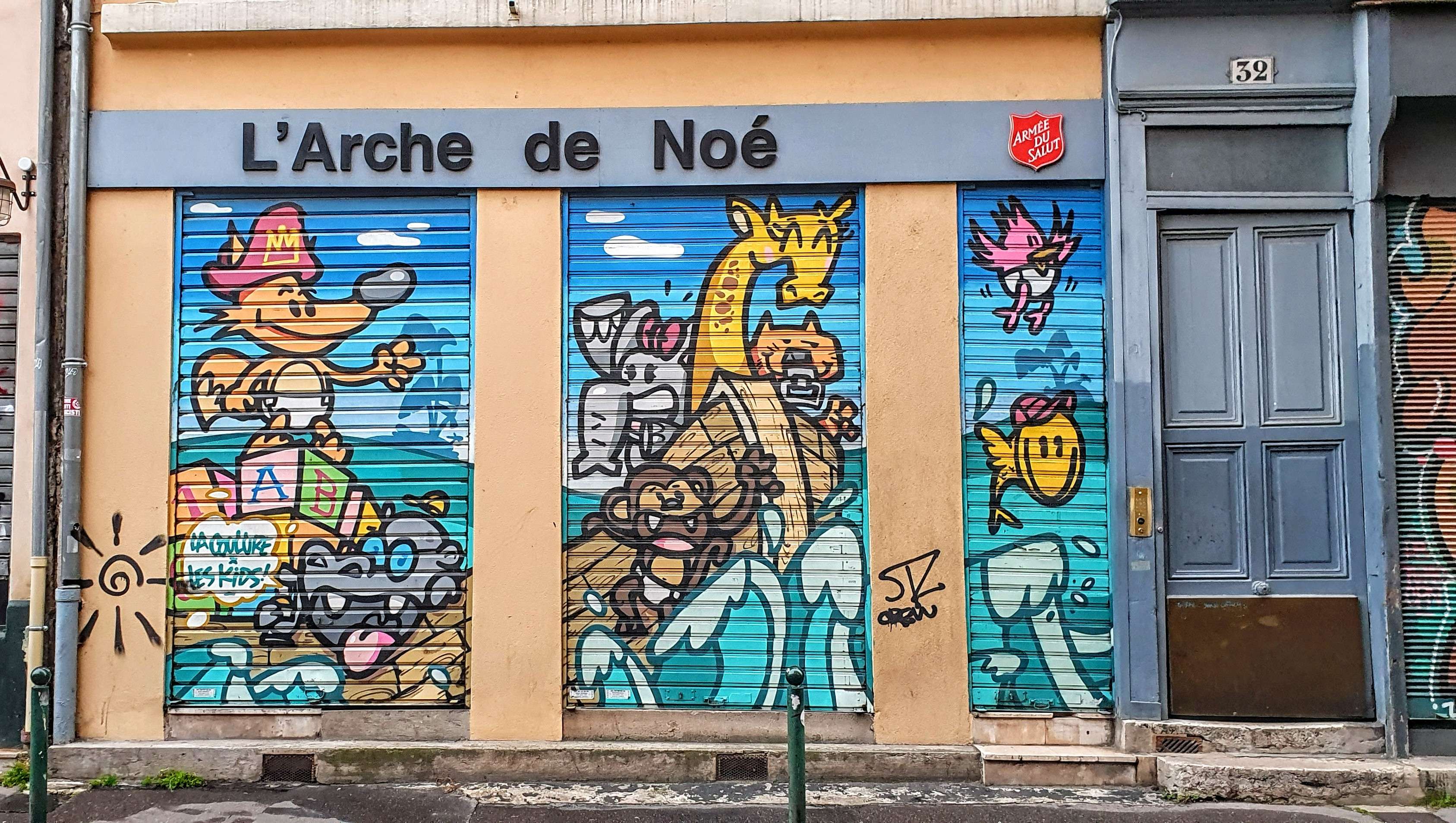 
								Street-art graffiti fresque 
								 
									32 Rue Montesquieu
									69007
									Lyon
									France 
									AnunaQi
								Street-Art-Safari.com
								