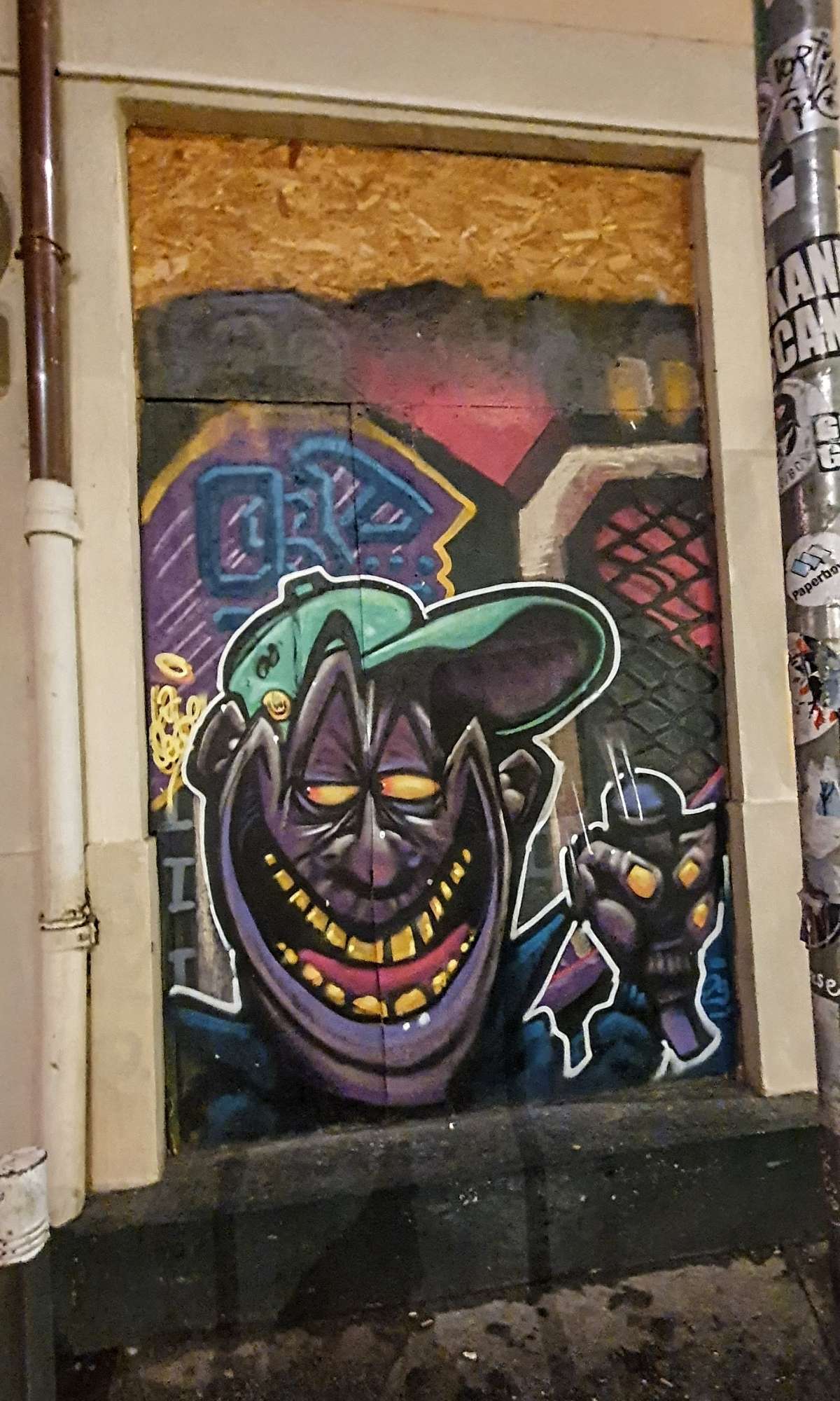 
								Street-art graffiti fresque 
								 
									1 Place Croix-Paquet
									69001
									Lyon
									France 
									AnunaQi
								Street-Art-Safari.com
								