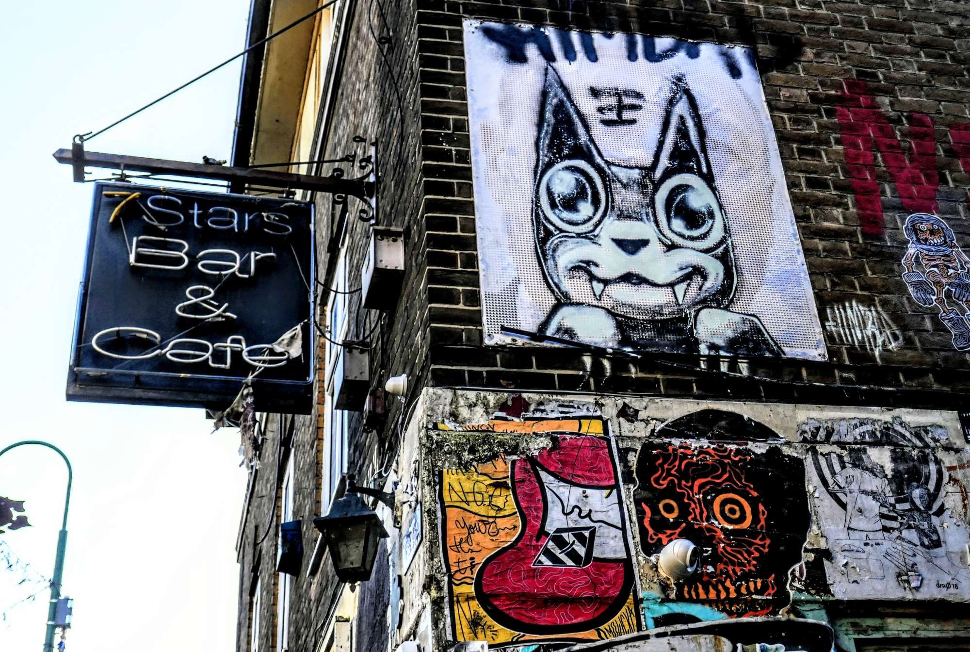 
								Street-art graffiti fresque 
								 
									53 Brick Lane
									E1 6PU
									London
									United Kingdom 
									AnunaQi
								Street-Art-Safari.com
								