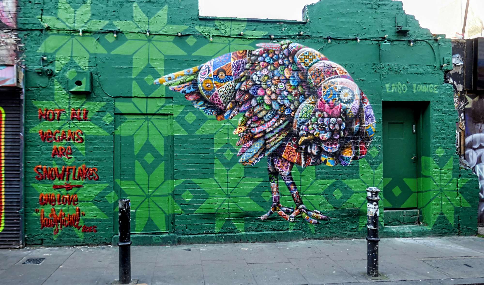 
								Street-art graffiti fresque 
								 
									44 Hanbury Street
									E1 5JL
									London
									United Kingdom 
									AnunaQi
								Street-Art-Safari.com
								