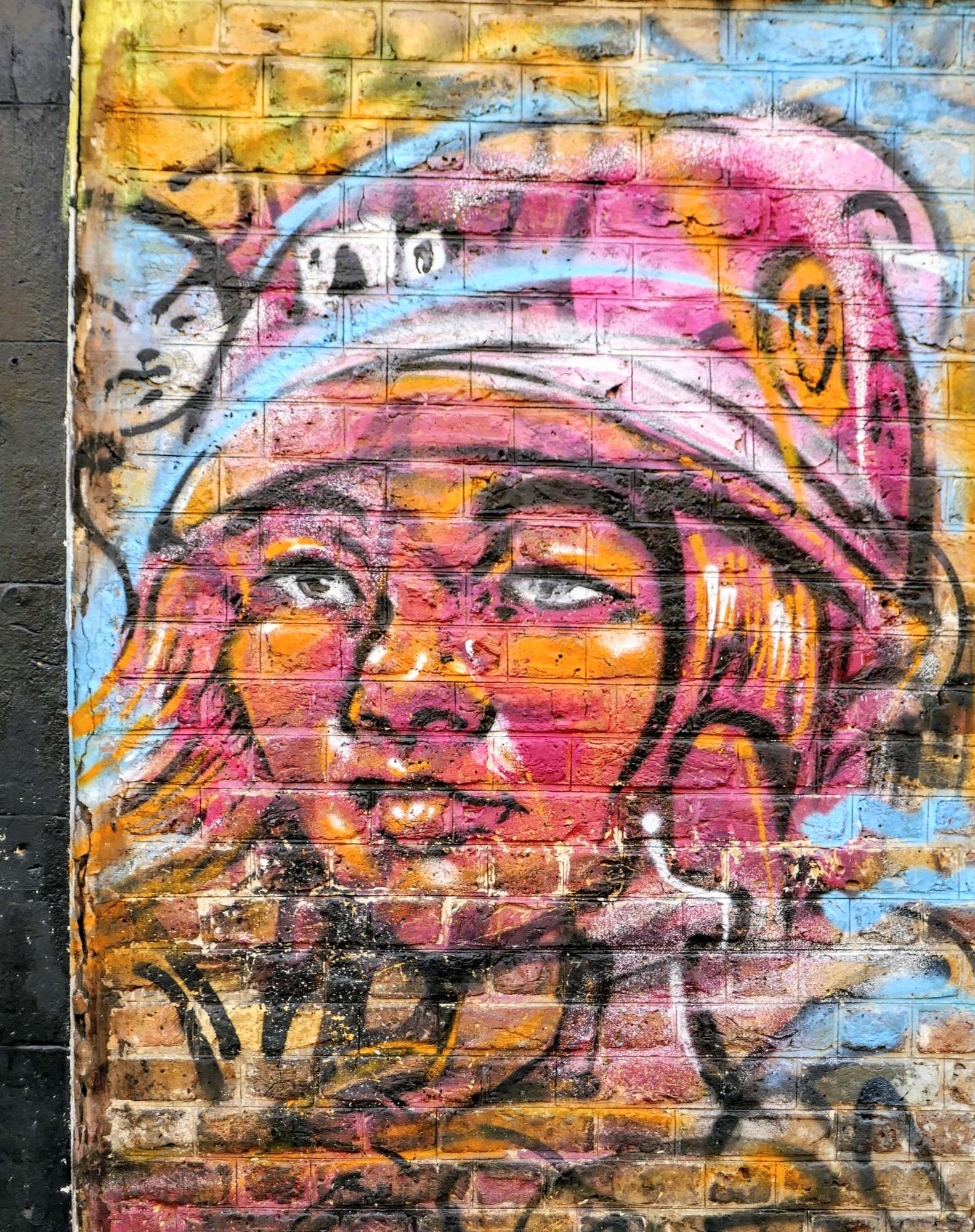 
								Street-art graffiti fresque 
								 
									55 Brick Lane
									E1 6PU
									London
									United Kingdom 
									AnunaQi
								Street-Art-Safari.com
								