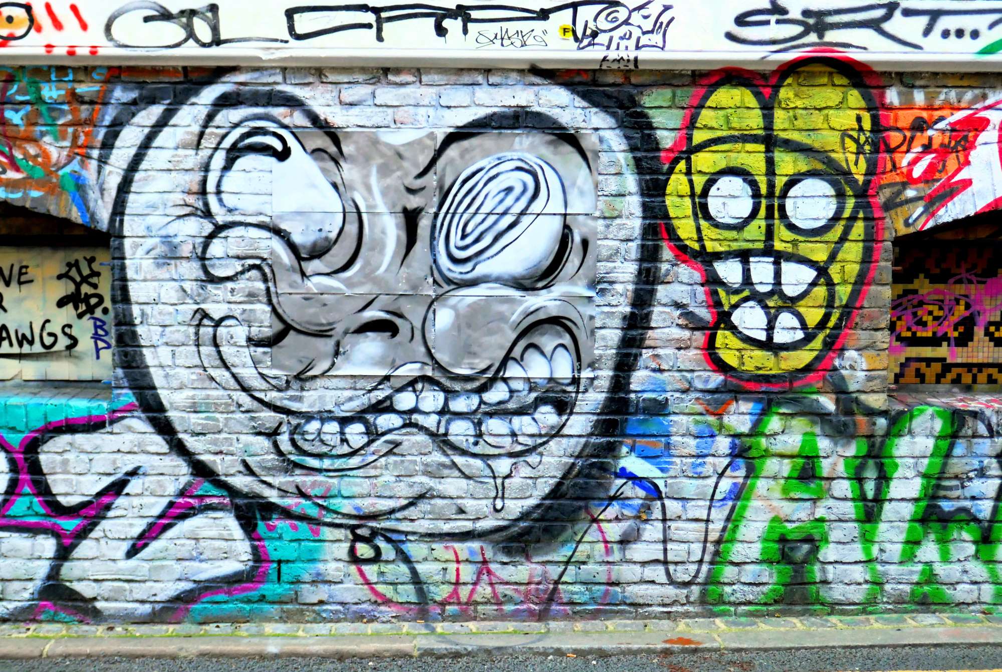 
								Street-art graffiti fresque 
								 
									192 Brick Lane
									E1 6SA
									London
									United Kingdom 
									AnunaQi
								Street-Art-Safari.com
								