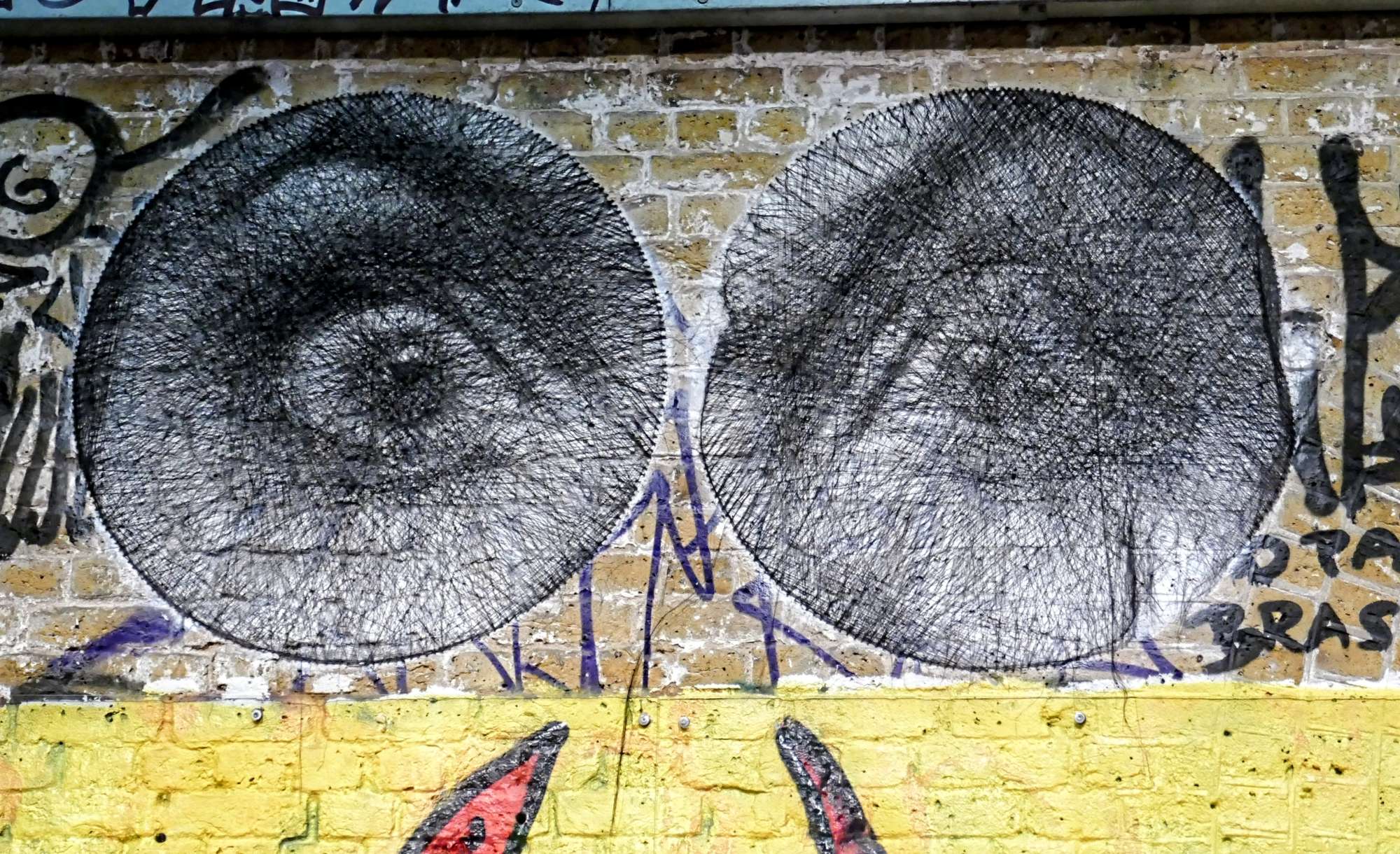 
								Street-art graffiti fresque 
								Perspicere 
									22 Leake Street
									SE1 7NN
									London
									United Kingdom 
									AnunaQi
								Street-Art-Safari.com
								