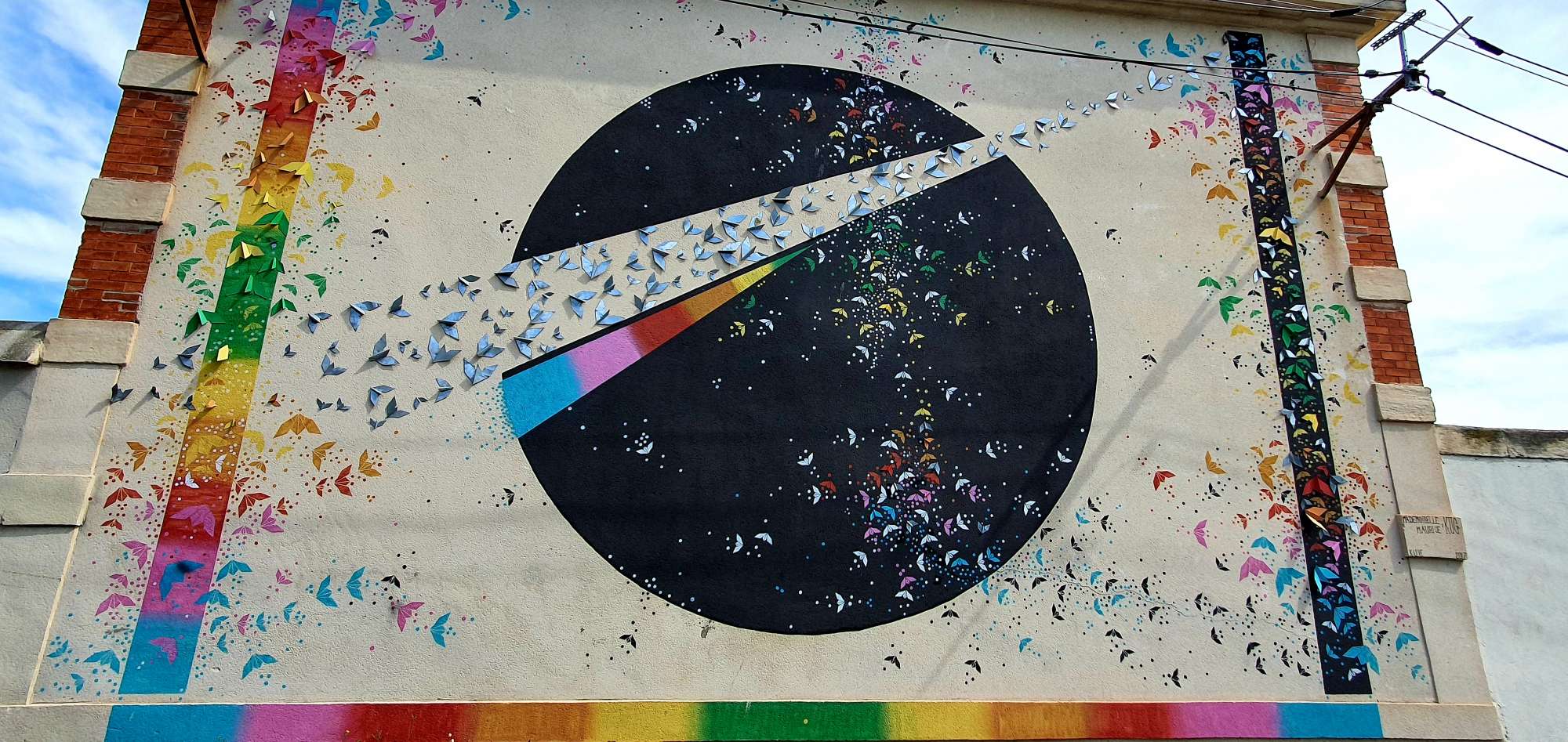 
								Street-art graffiti fresque 
								Mademoiselle Maurice 
									9137F Chemin du Mas Rousson
									34200
									S&egrave;te
									France 
									Laurie Zon
								Street-Art-Safari.com
								