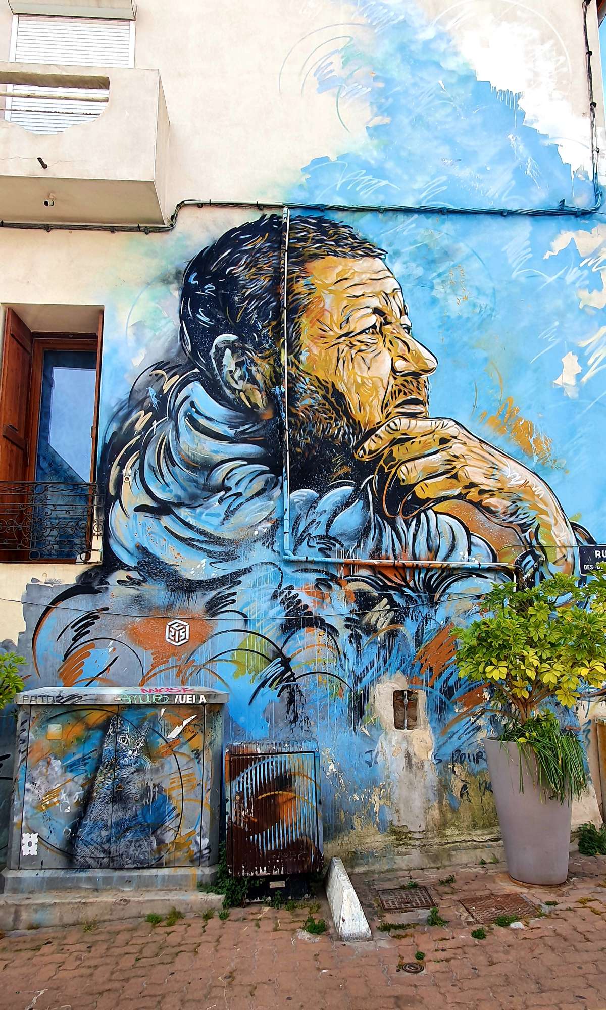 
								Street-art graffiti fresque 
								C215 
									29 Rue des 3 Journ&eacute;es
									34200
									S&egrave;te
									France 
									Laurie Zon
								Street-Art-Safari.com
								